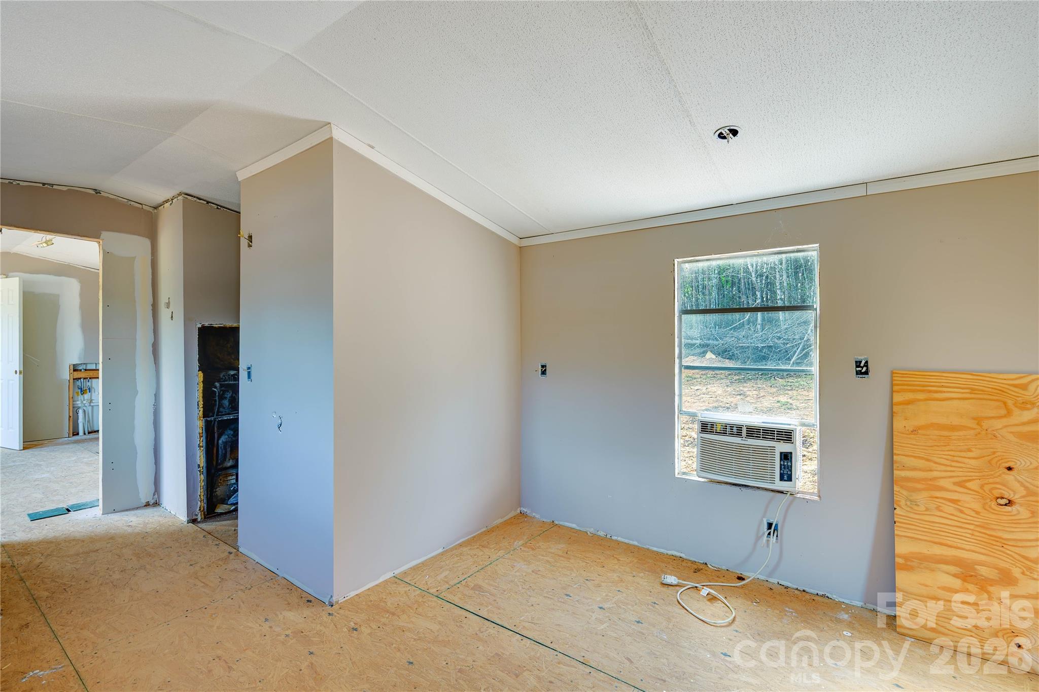 143 W Forest View Lane — Mooresboro