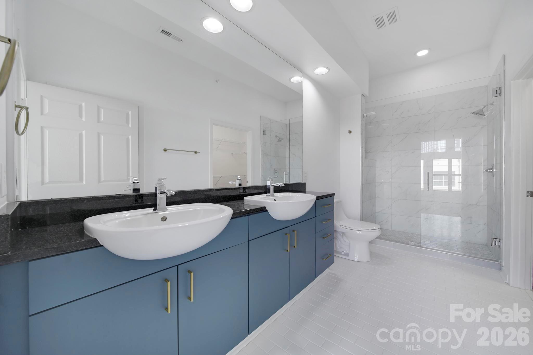 2125 Southend Drive #438 — Charlotte