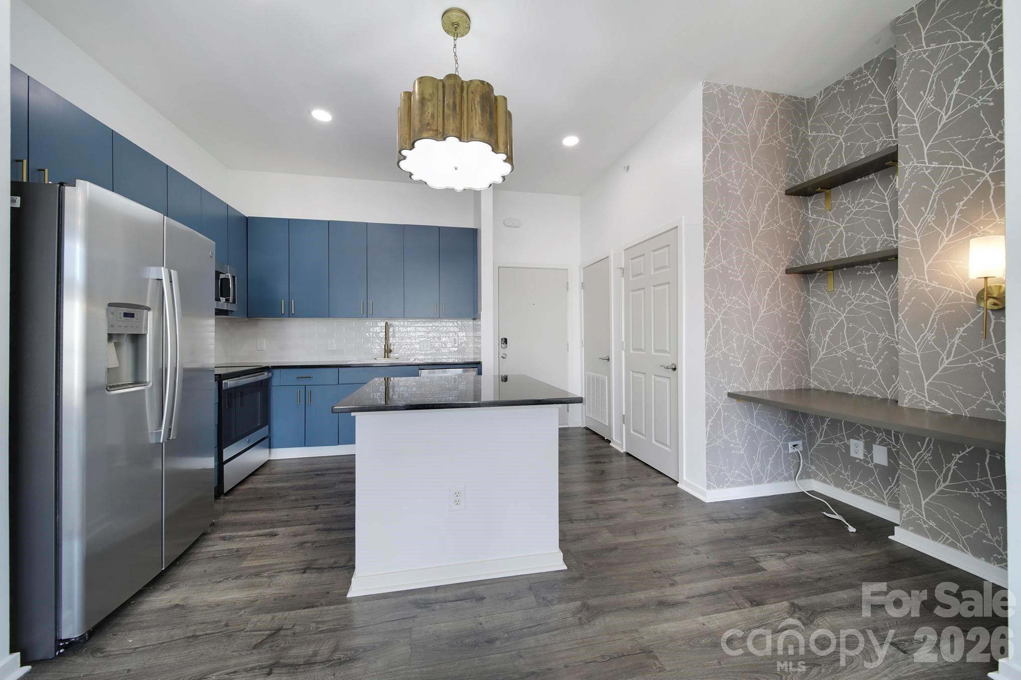 2125 Southend Drive #438 — Charlotte