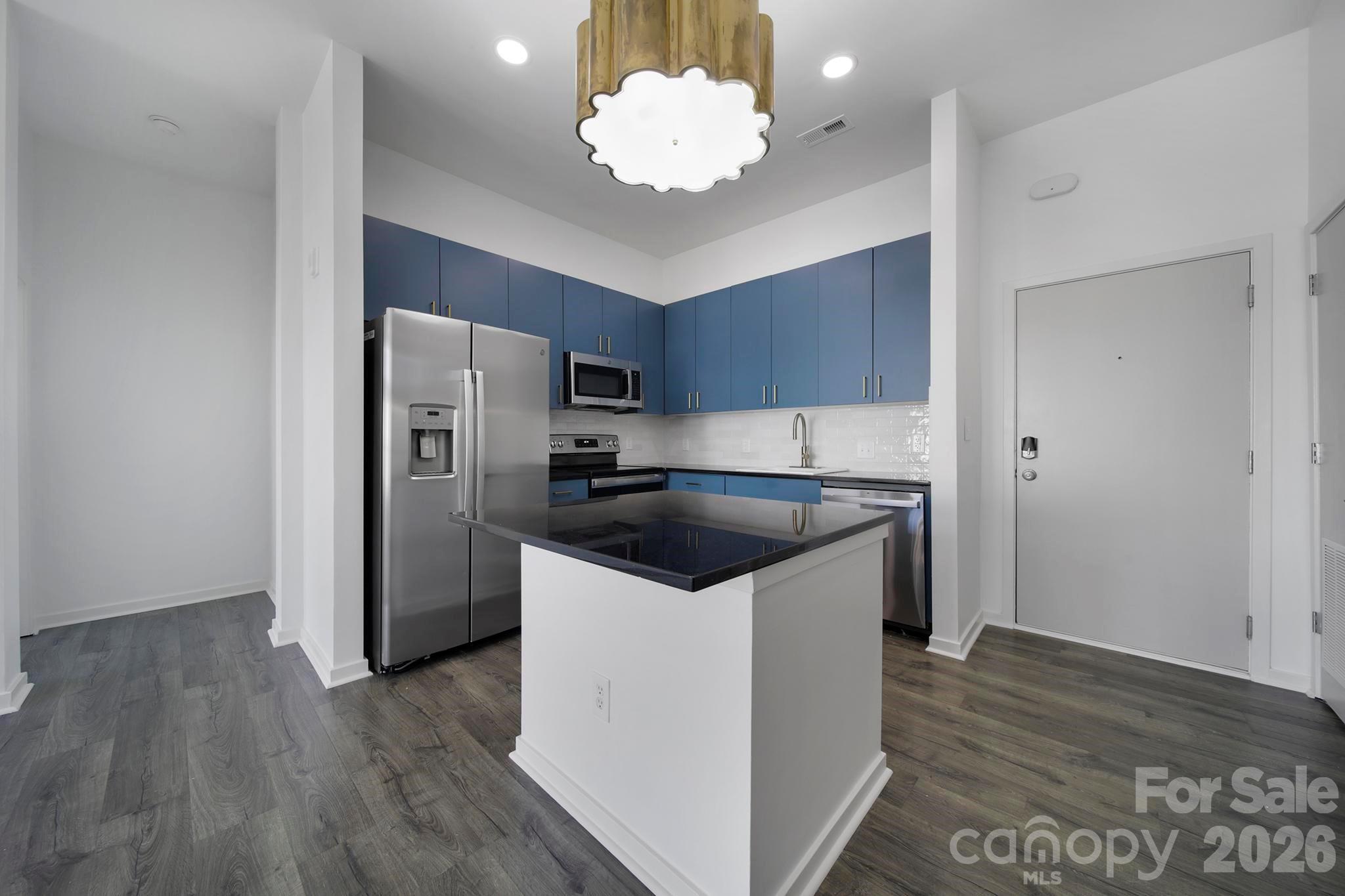 2125 Southend Drive #438 — Charlotte
