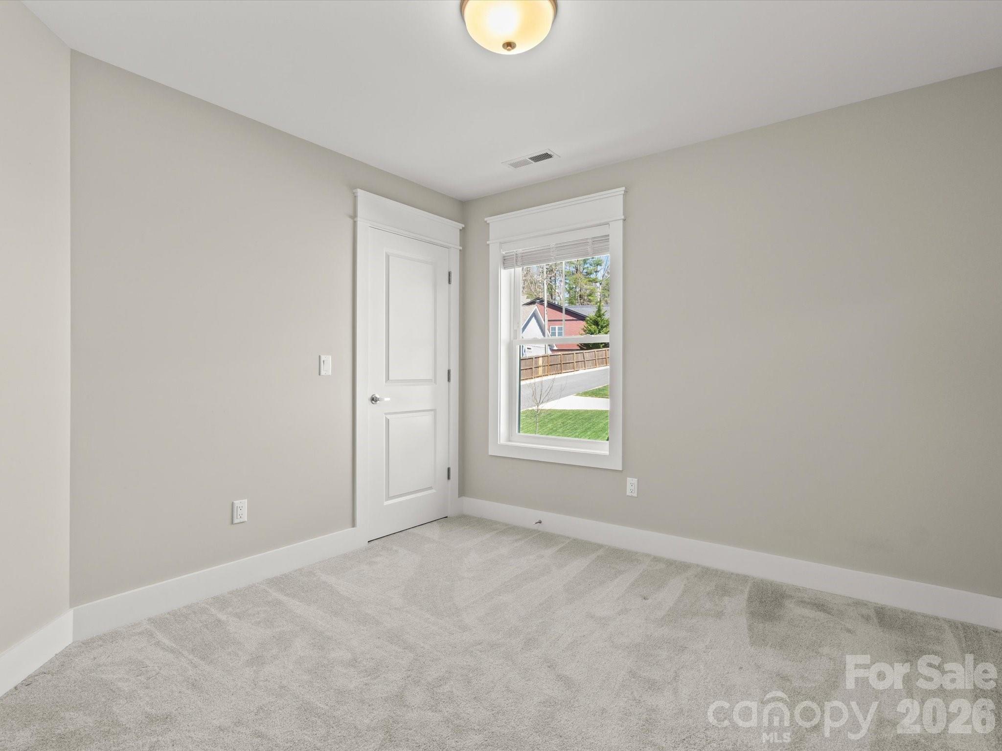 111 Ellis Lane — Arden