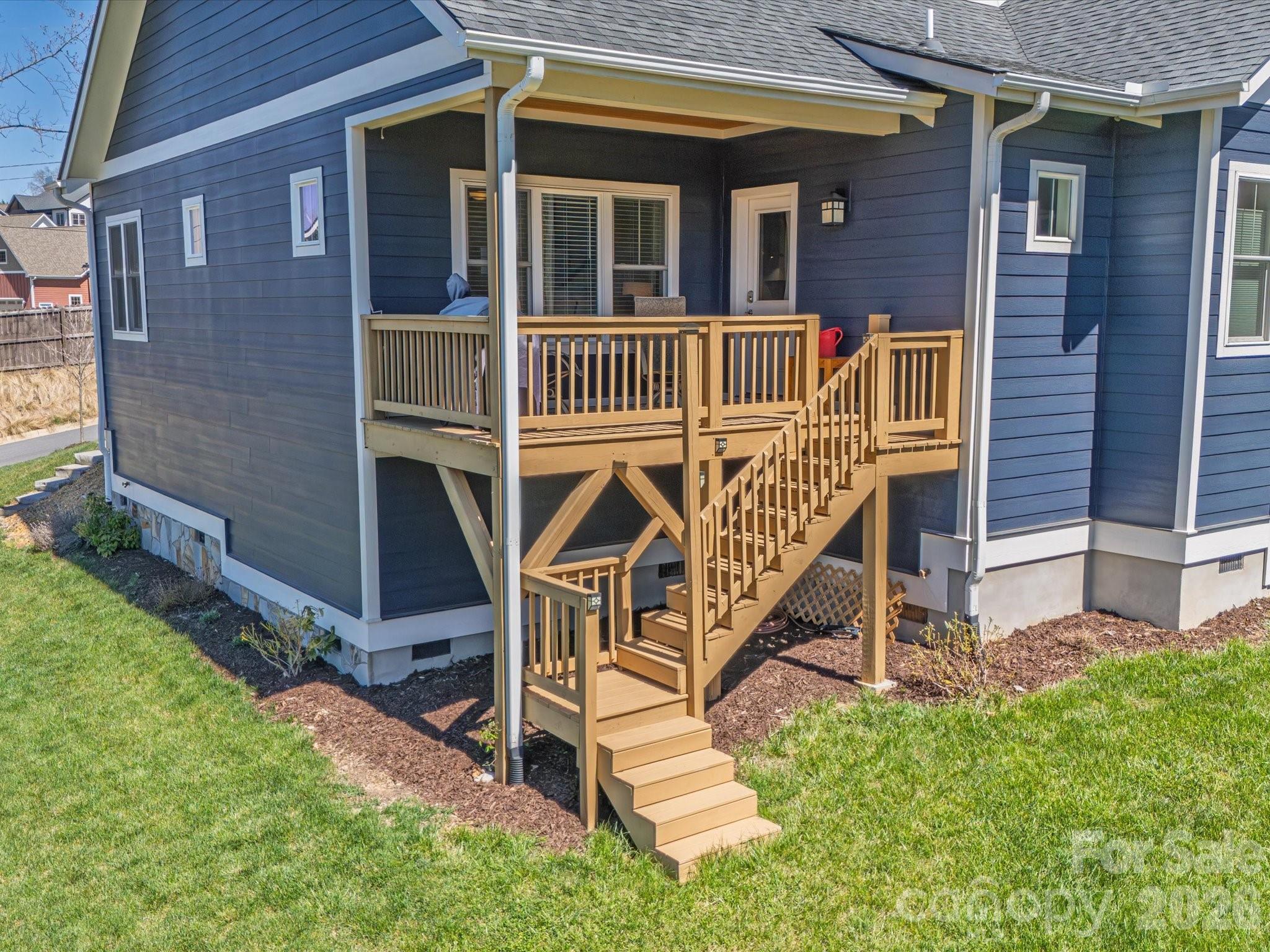 111 Ellis Lane — Arden