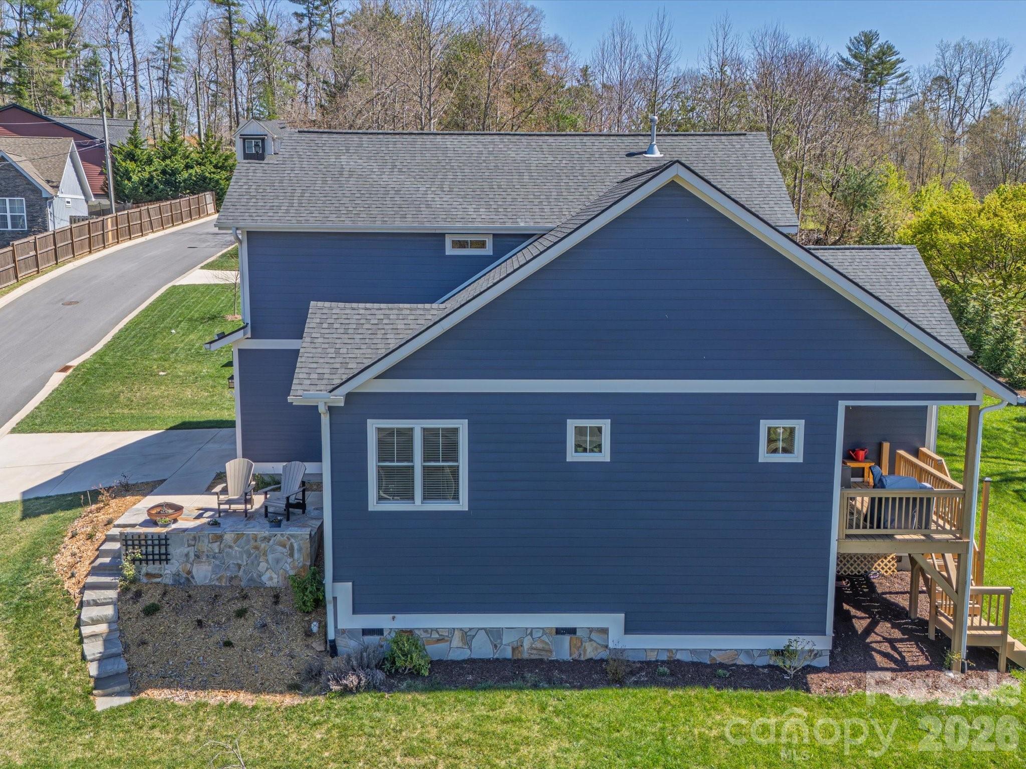 111 Ellis Lane — Arden