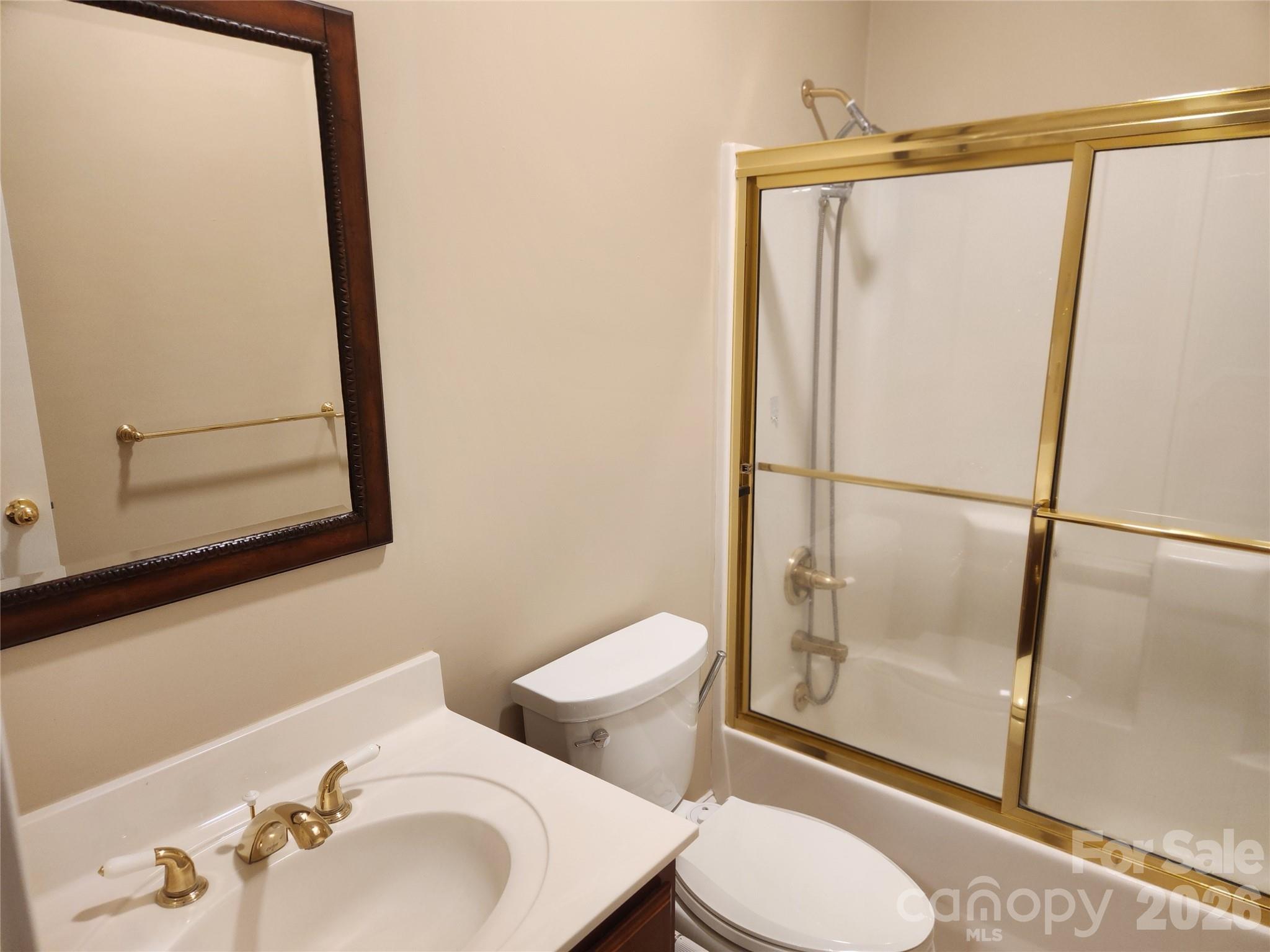 136 Windemere Isle Road — Statesville