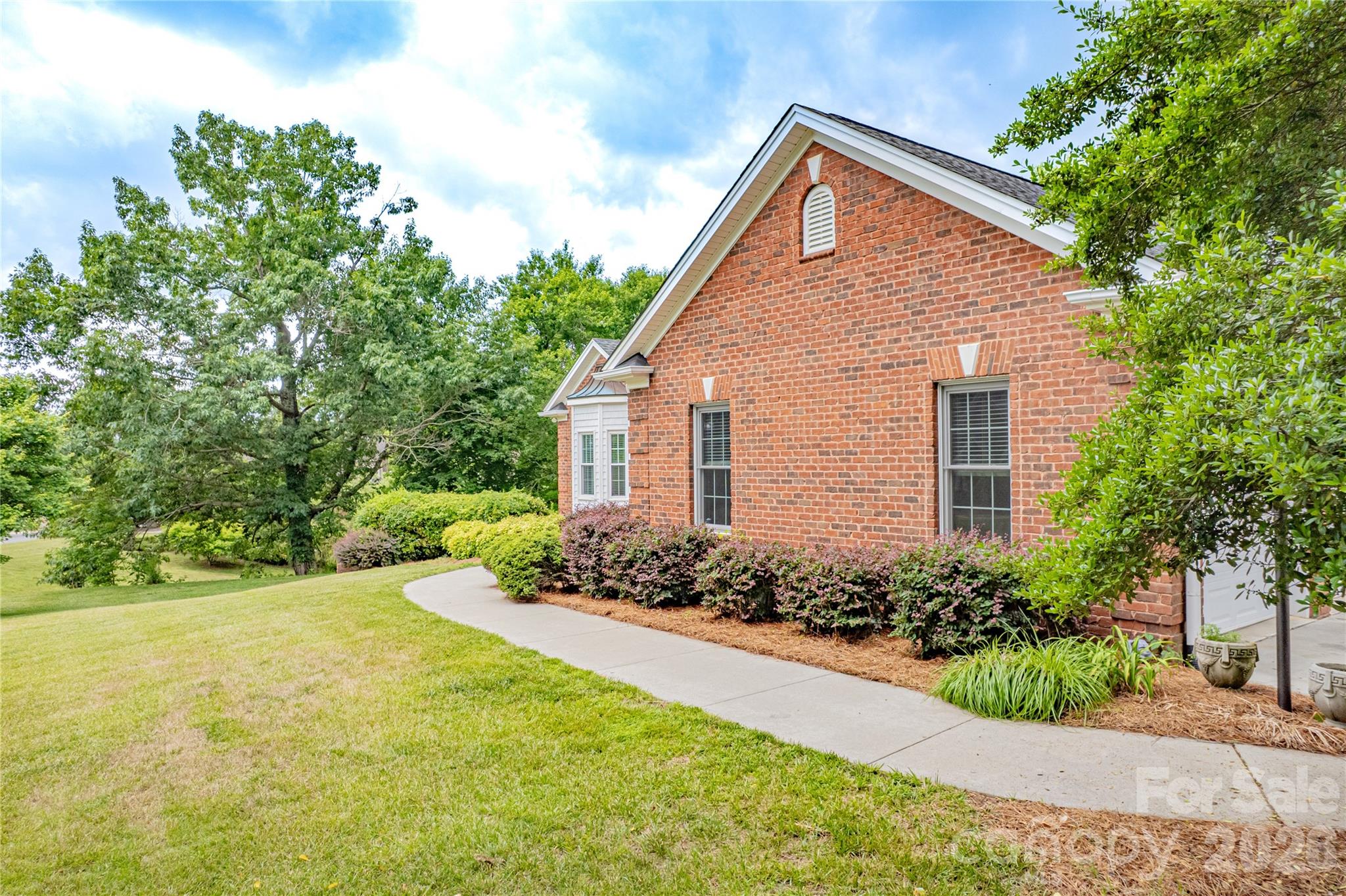 136 Windemere Isle Road — Statesville