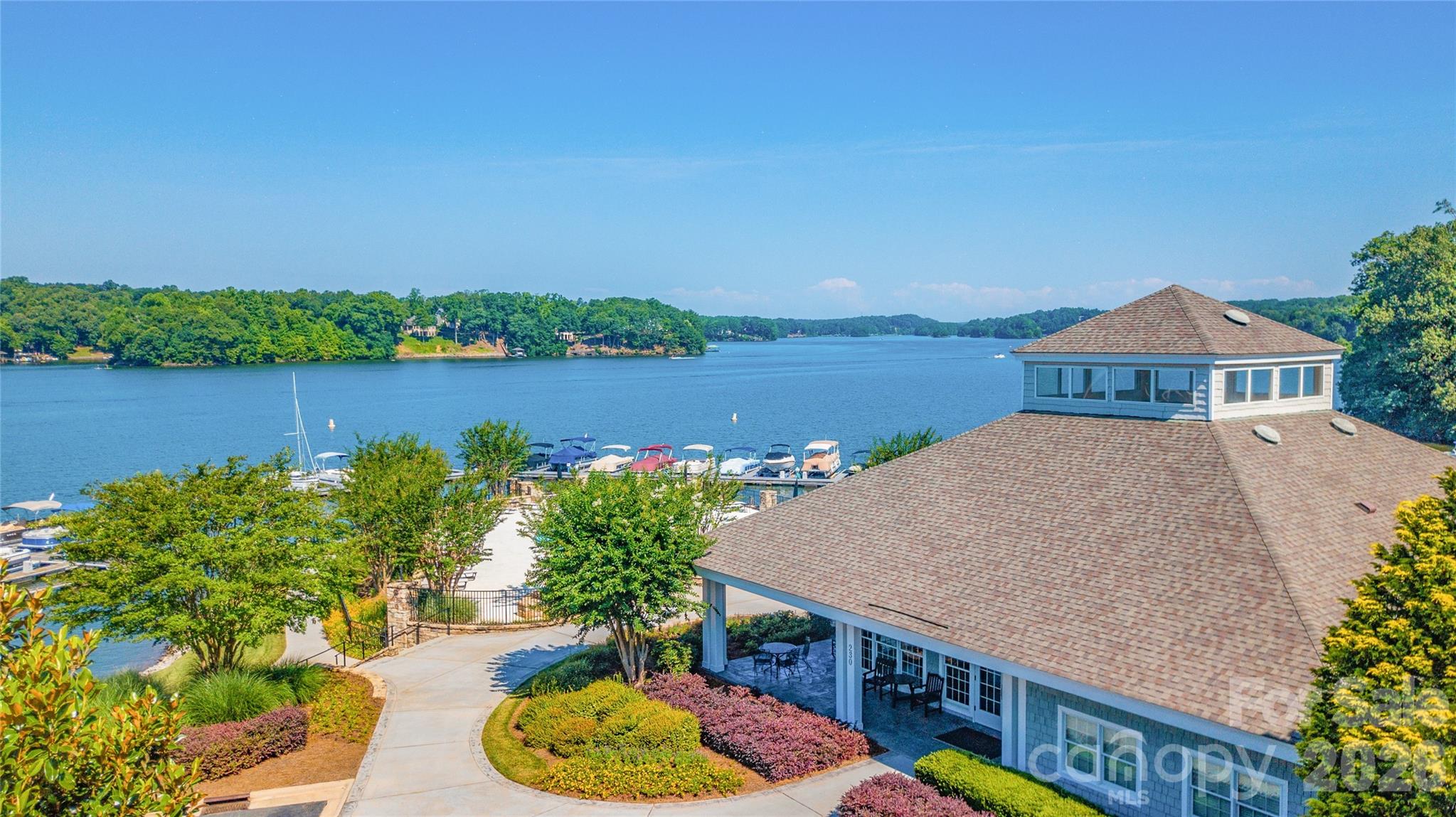 136 Windemere Isle Road — Statesville