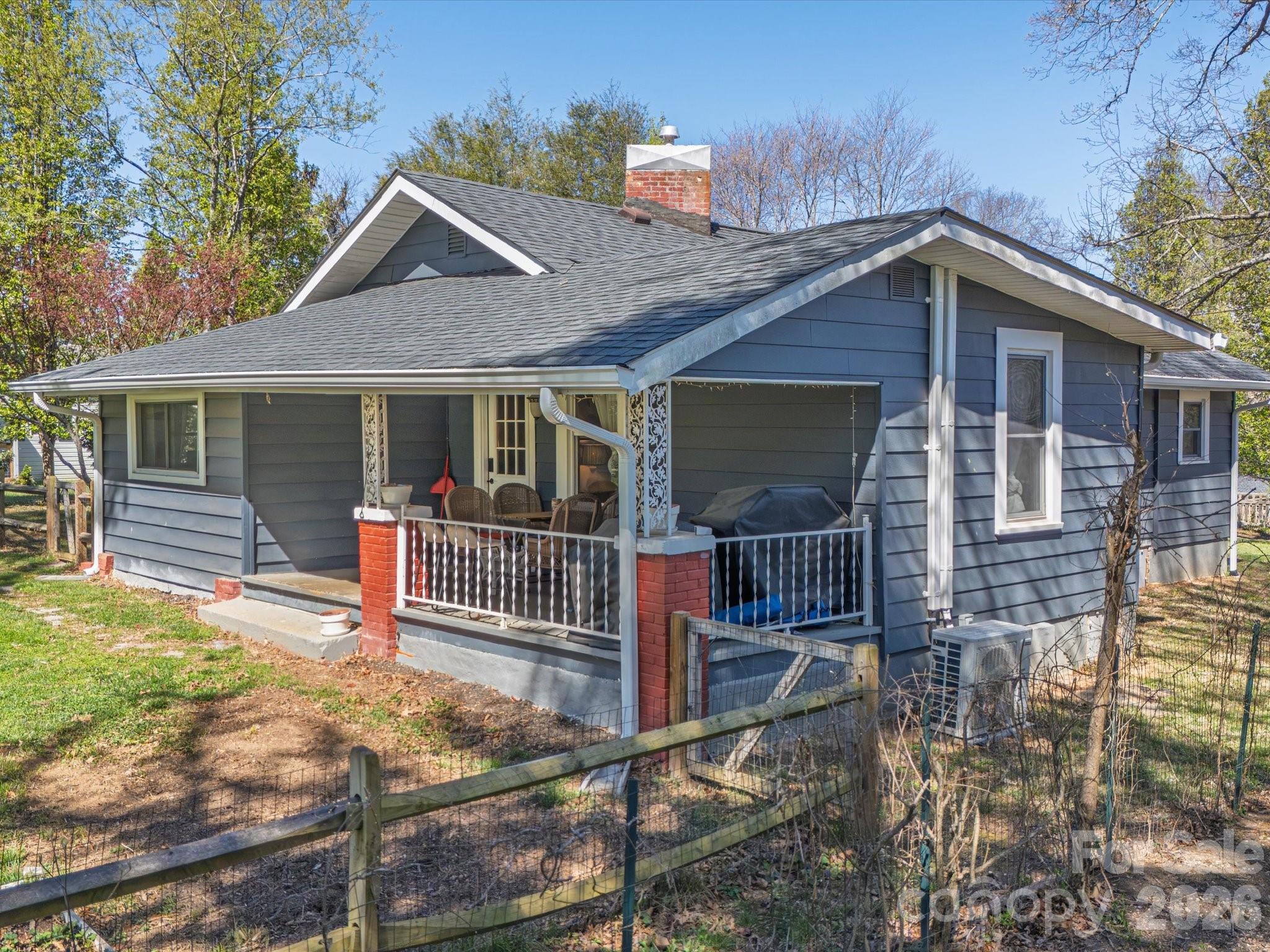 12 Maple Lane — Arden