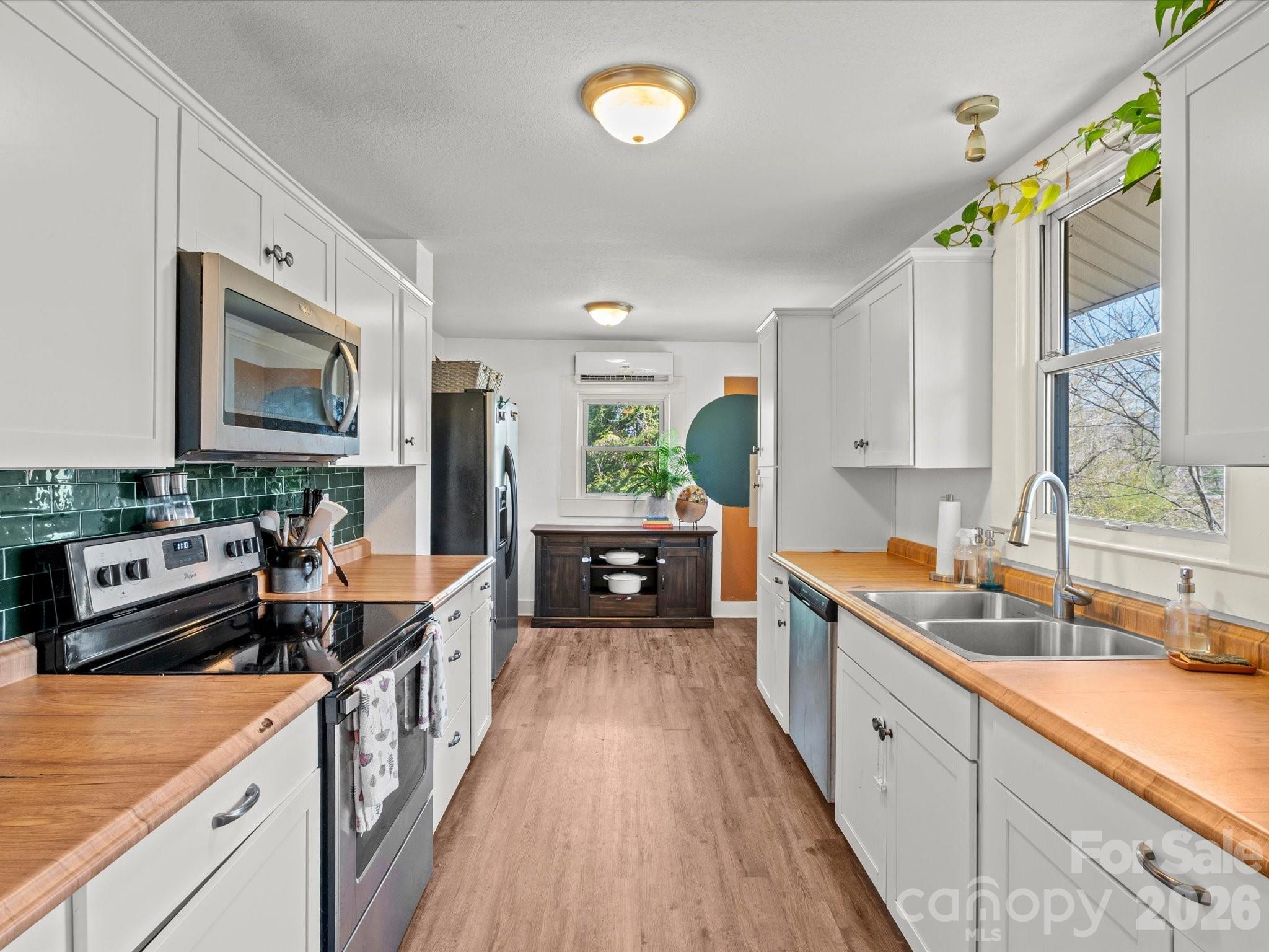 12 Maple Lane — Arden