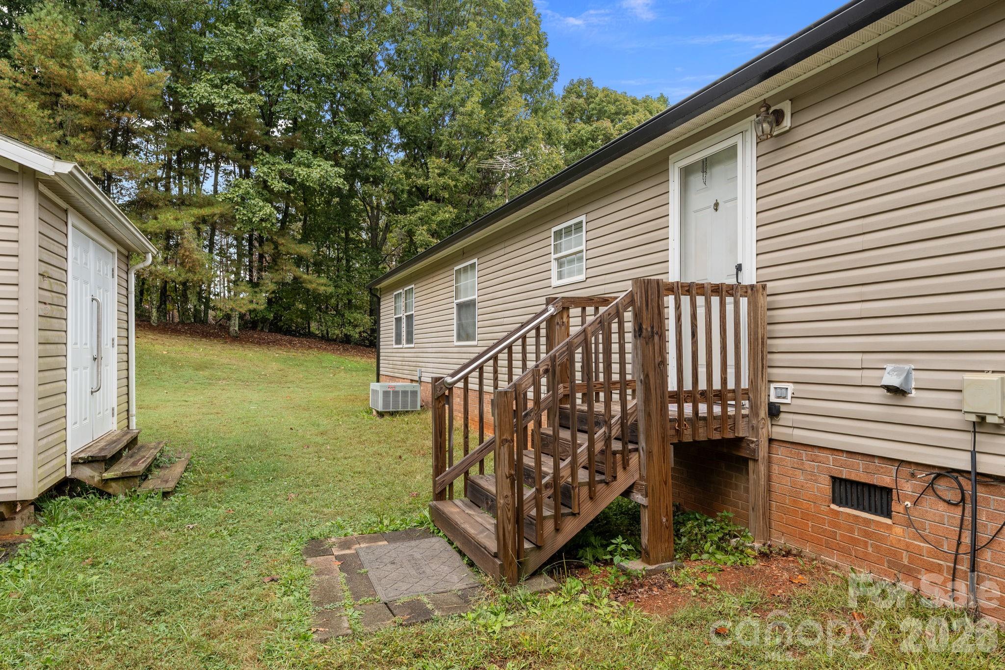 1626 NC HWY 704 Highway E — Lawsonville