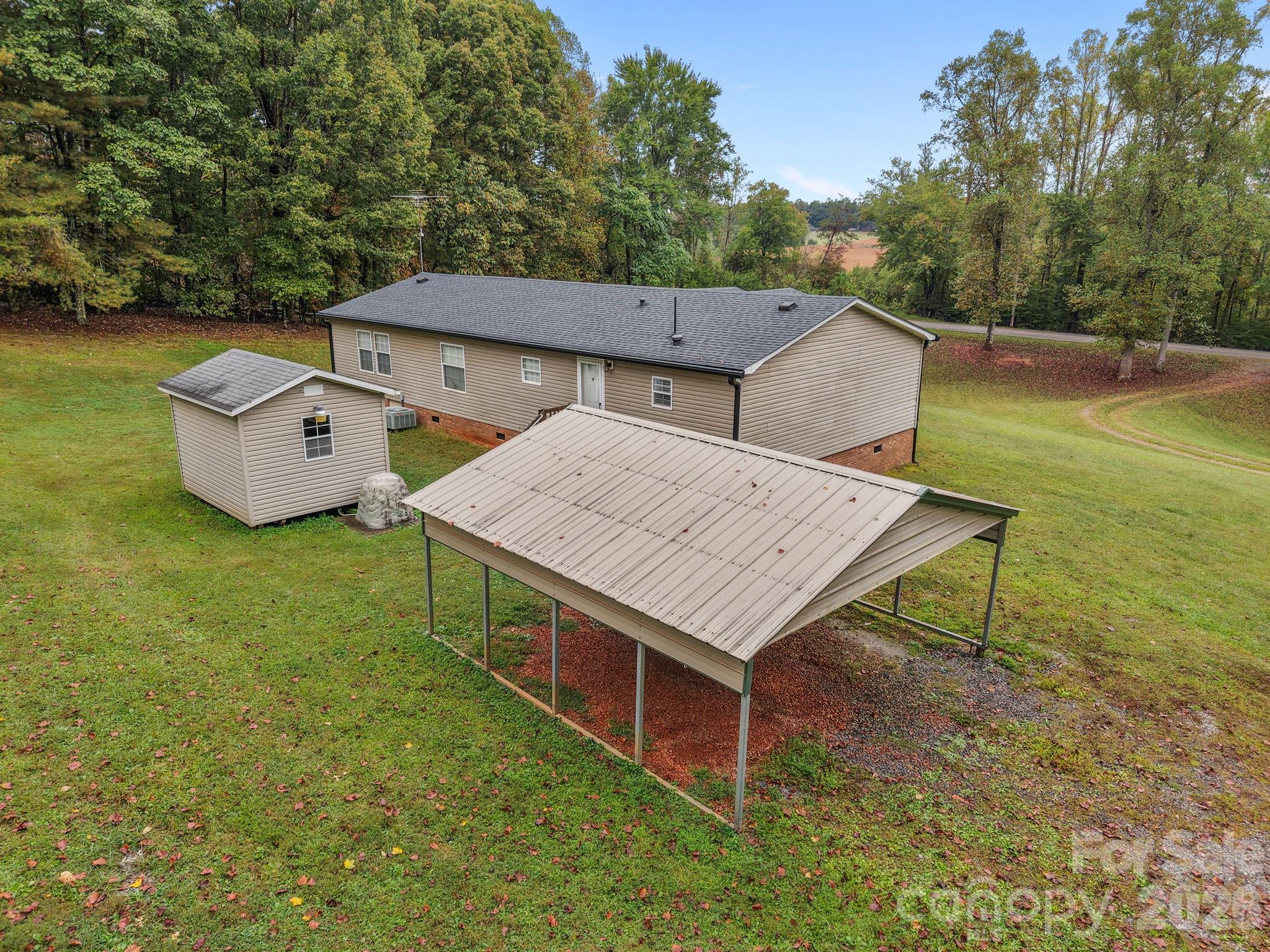 1626 NC HWY 704 Highway E — Lawsonville