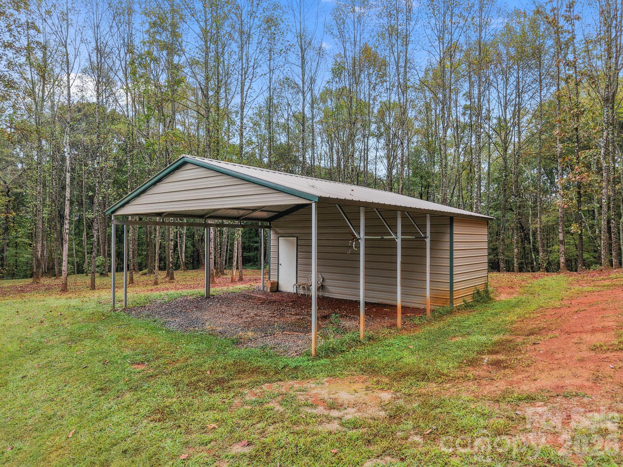 1626 NC HWY 704 Highway E — Lawsonville