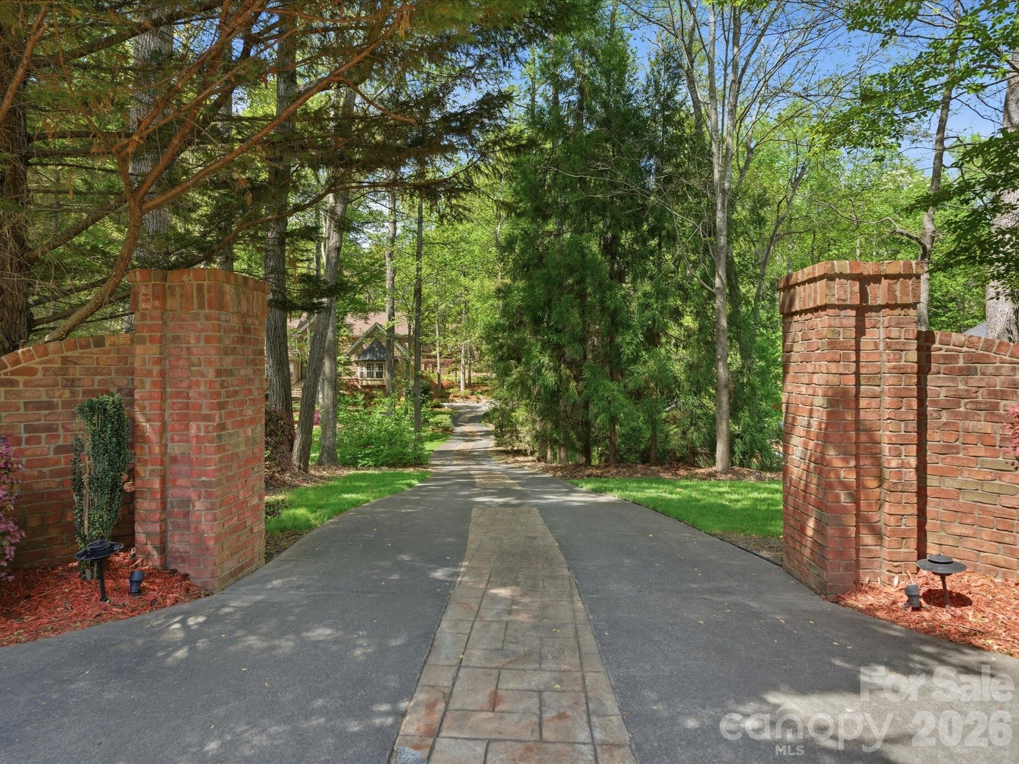 809 Savile Lane — Fort Mill