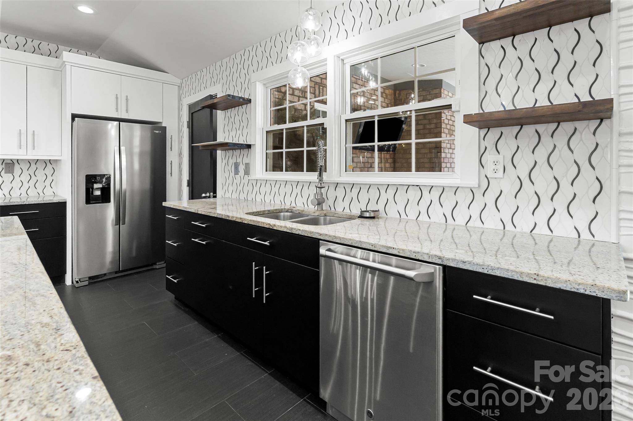 2248 Willie Usher Road — Lancaster