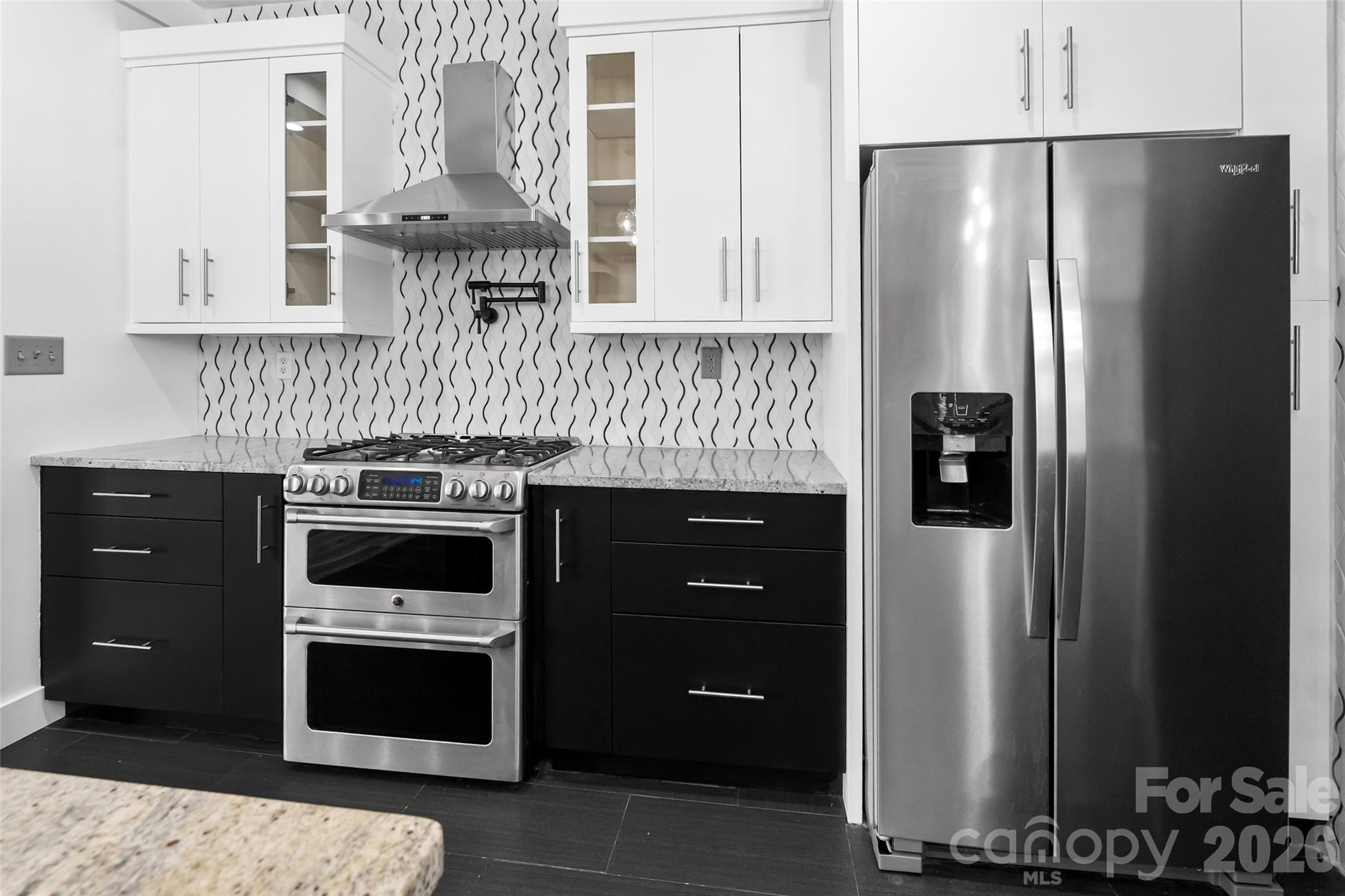 2248 Willie Usher Road — Lancaster