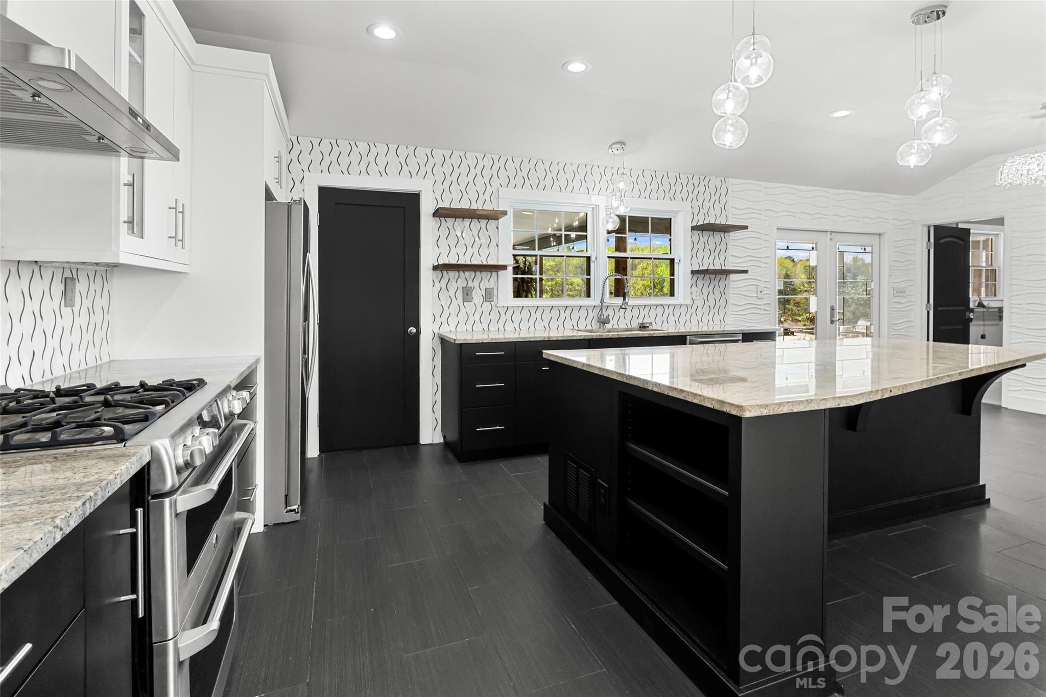 2248 Willie Usher Road — Lancaster