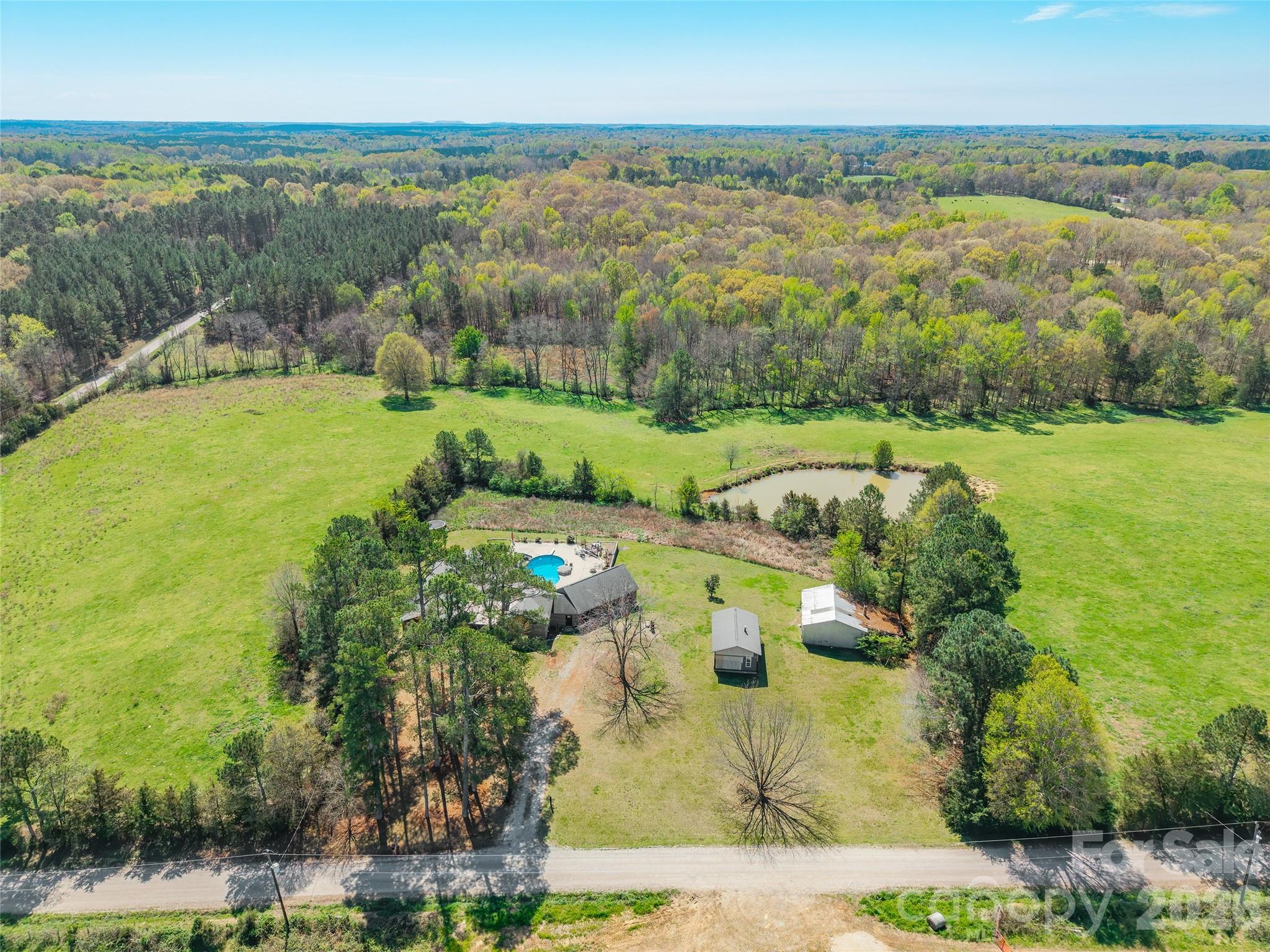 2248 Willie Usher Road — Lancaster