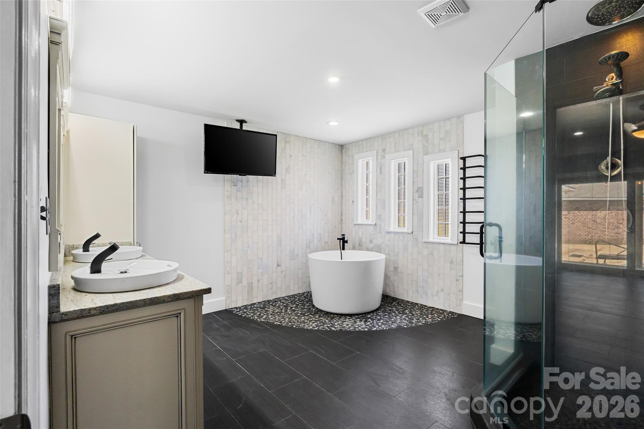2248 Willie Usher Road — Lancaster
