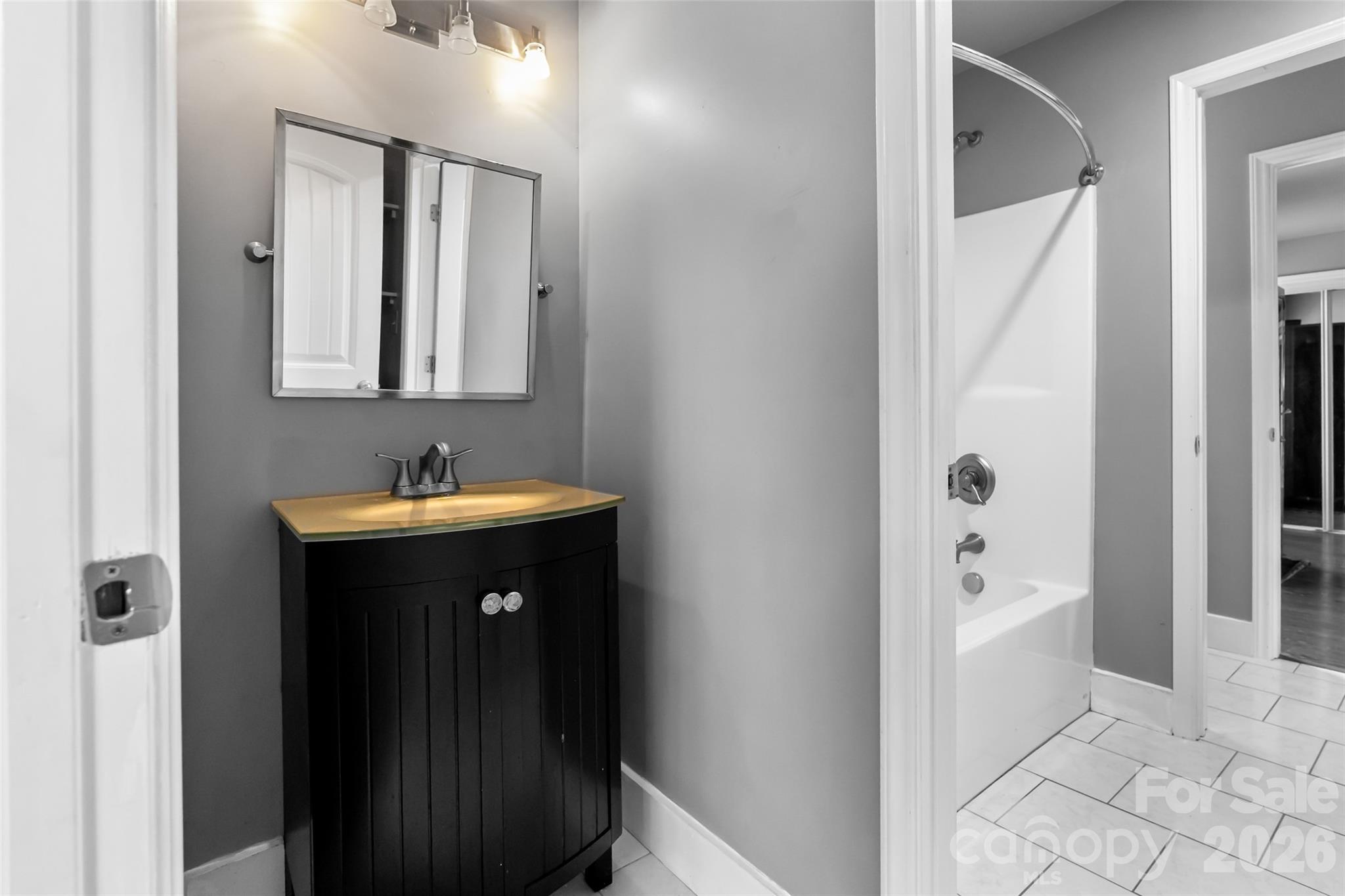 2248 Willie Usher Road — Lancaster