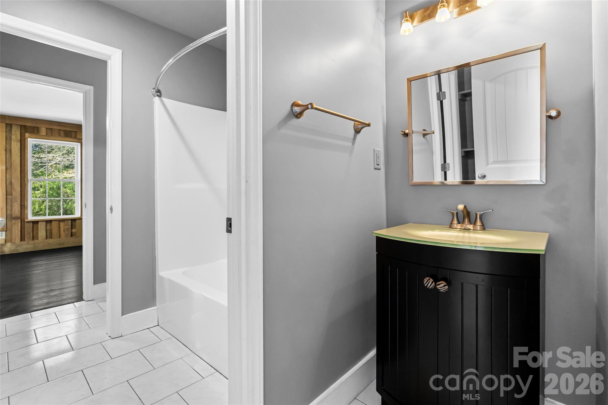 2248 Willie Usher Road — Lancaster