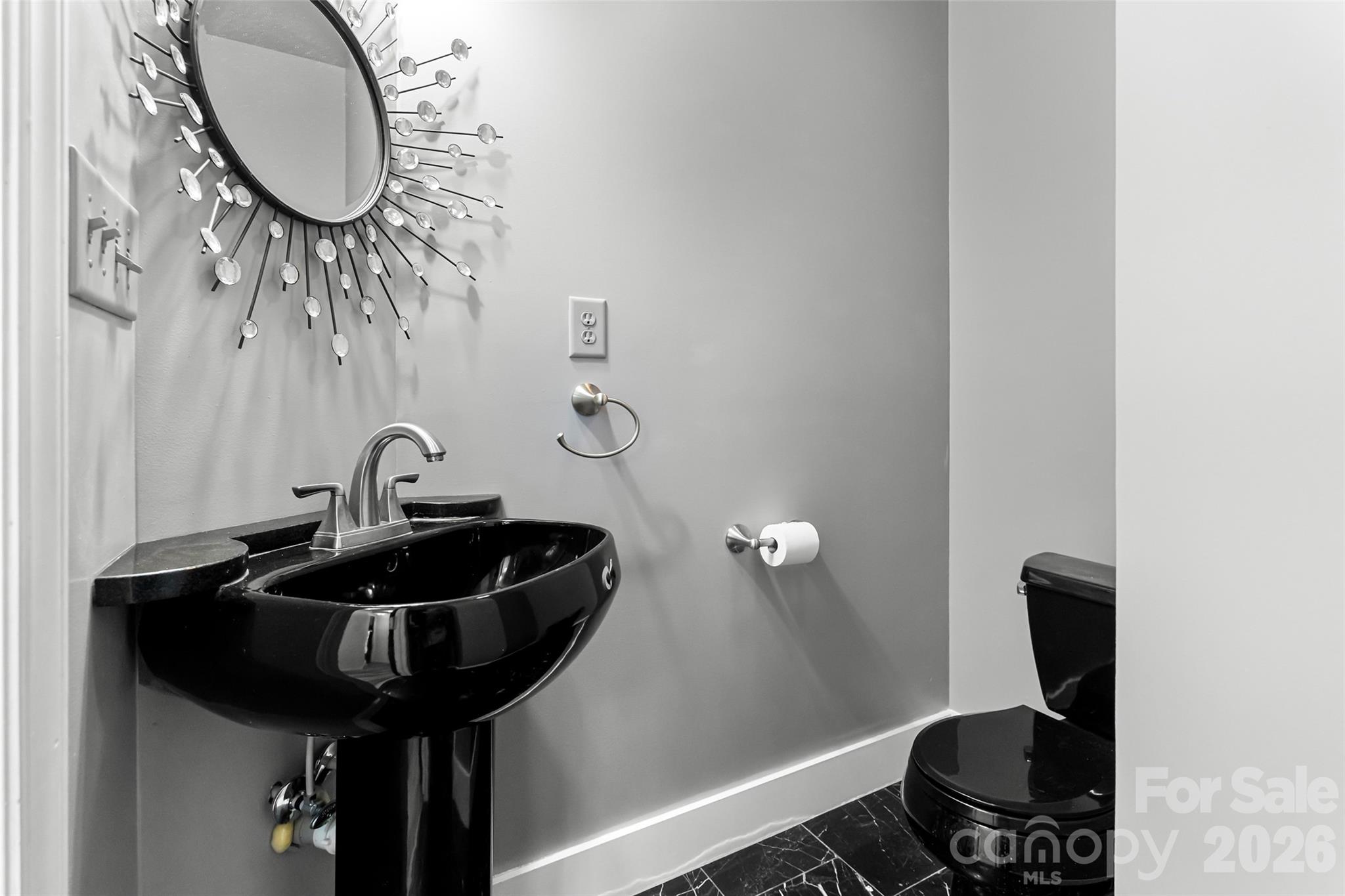 2248 Willie Usher Road — Lancaster