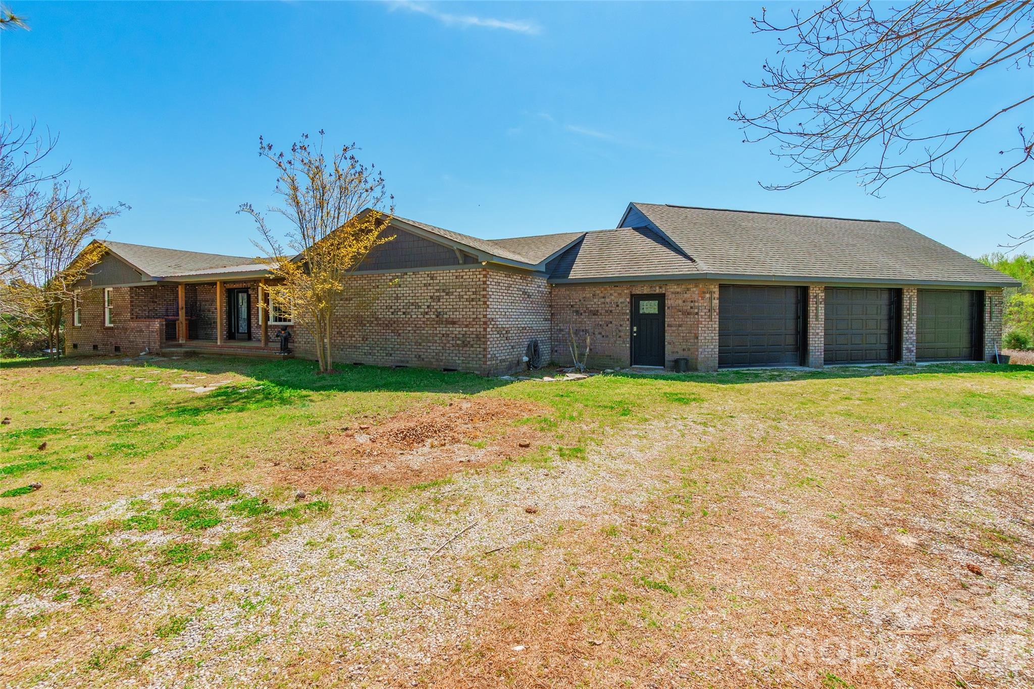 2248 Willie Usher Road — Lancaster