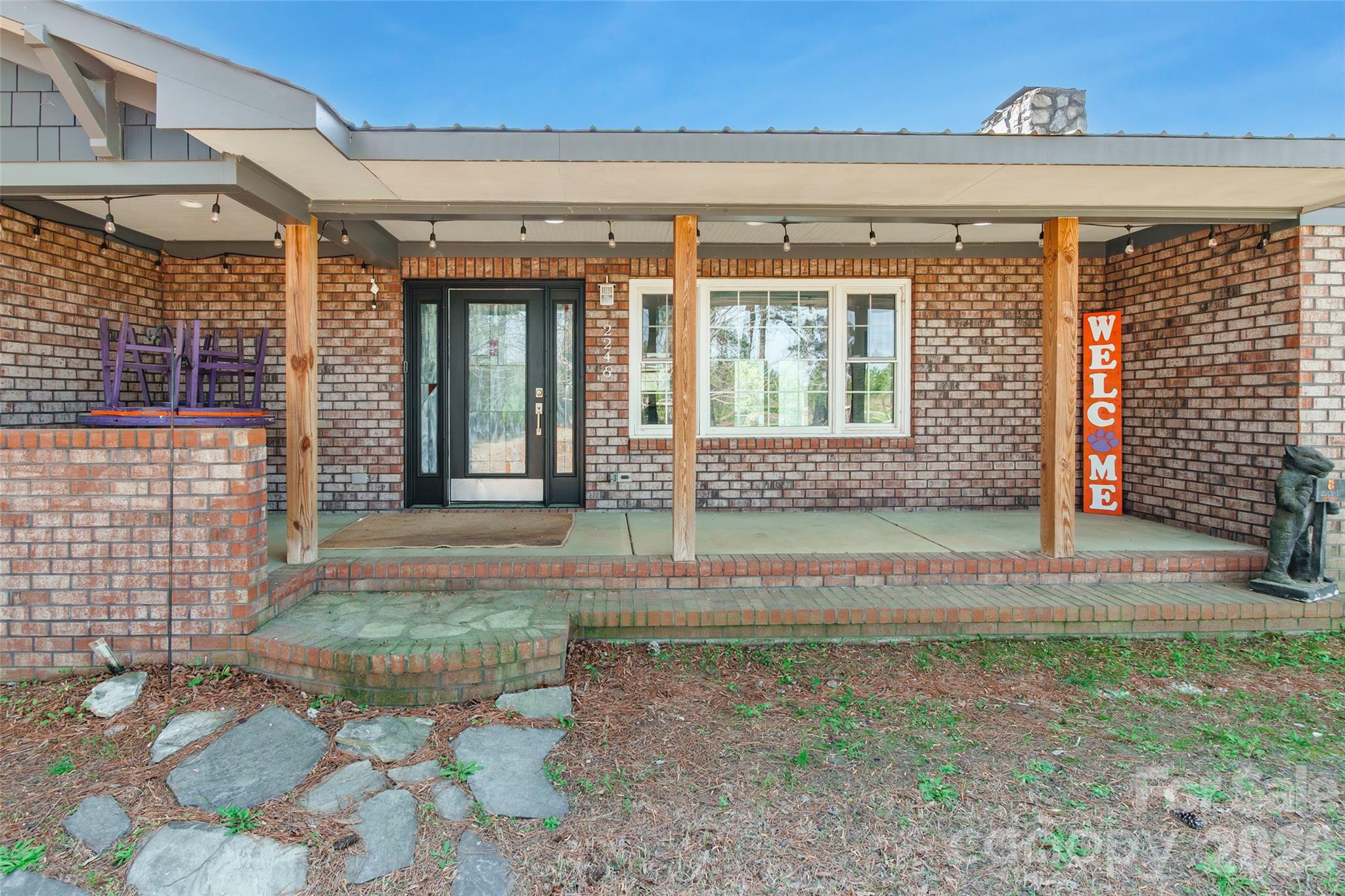 2248 Willie Usher Road — Lancaster