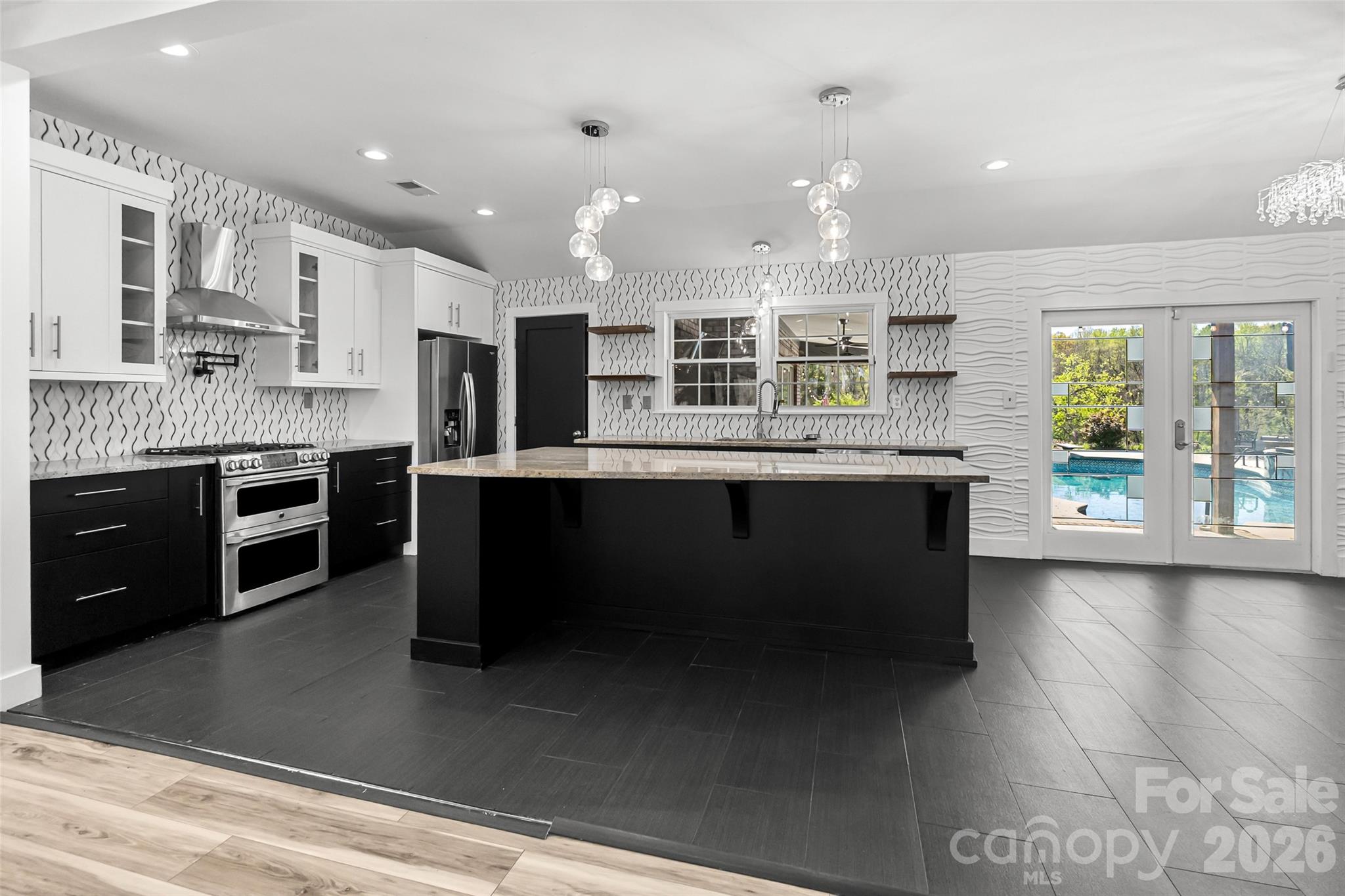 2248 Willie Usher Road — Lancaster