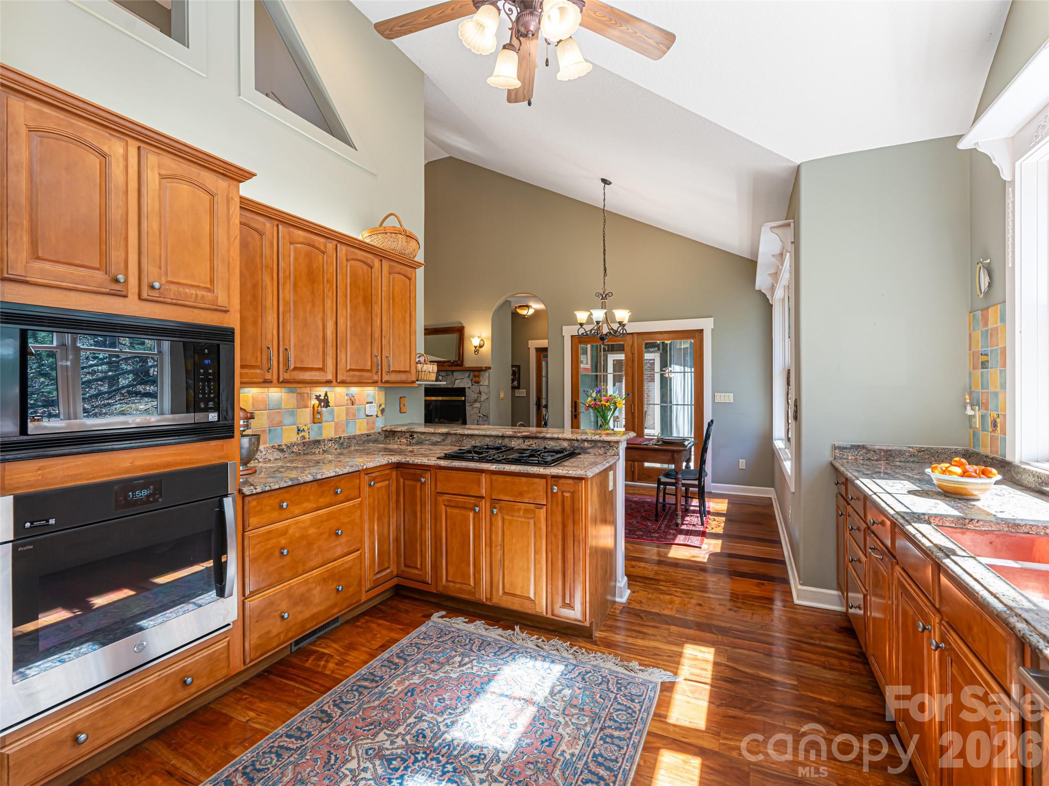 39 Oak Hollow Drive #23 — Asheville