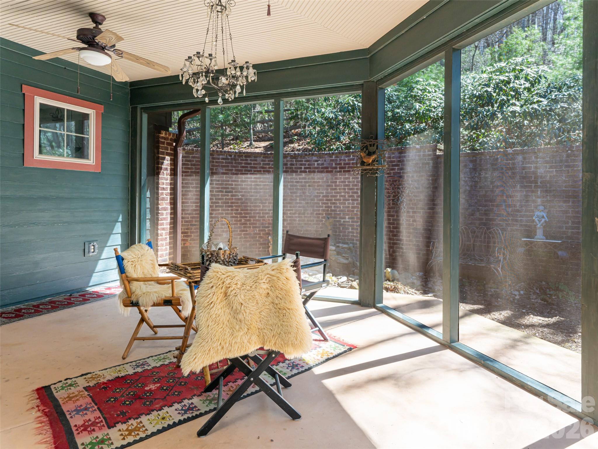 39 Oak Hollow Drive #23 — Asheville