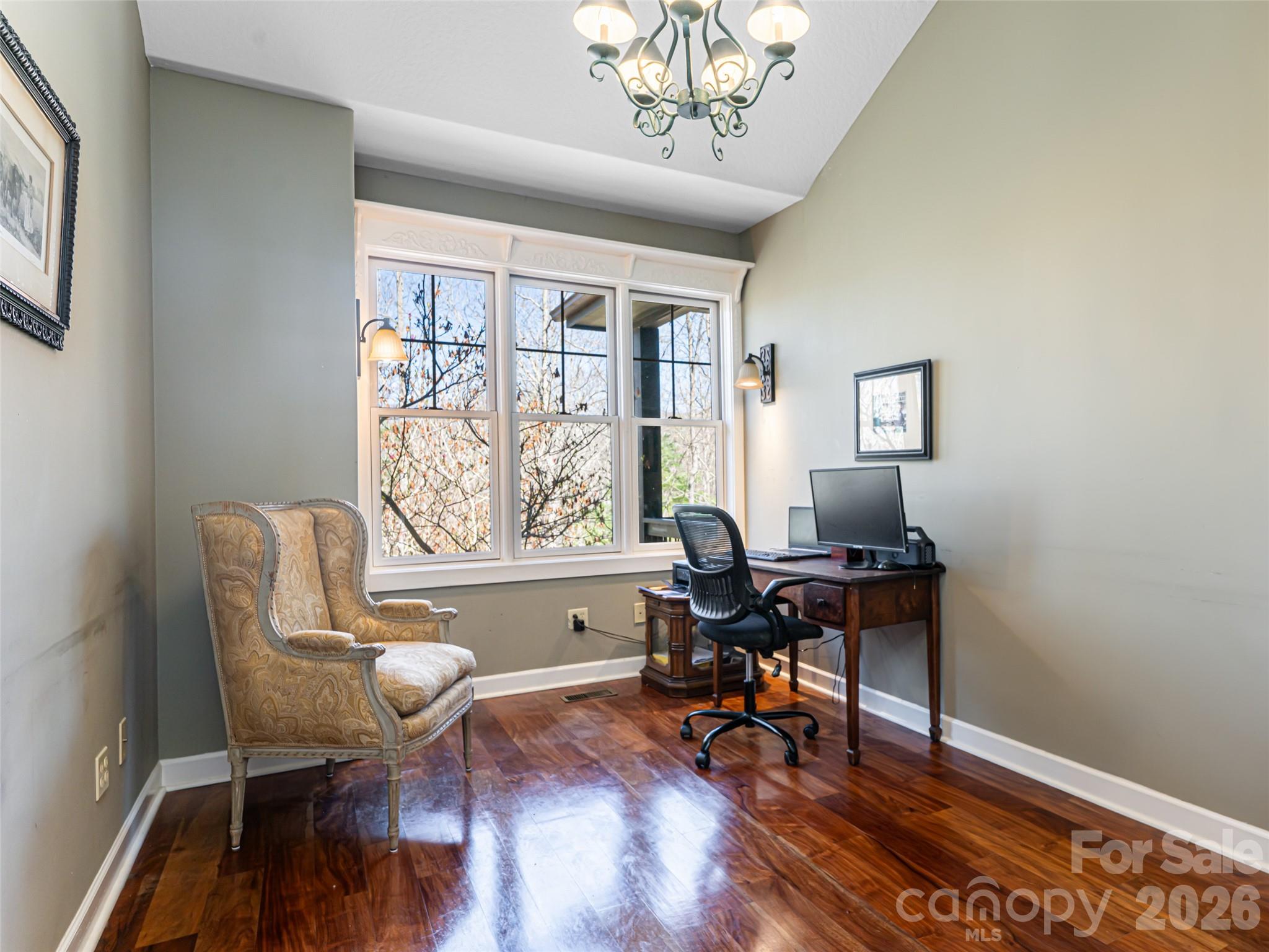 39 Oak Hollow Drive #23 — Asheville