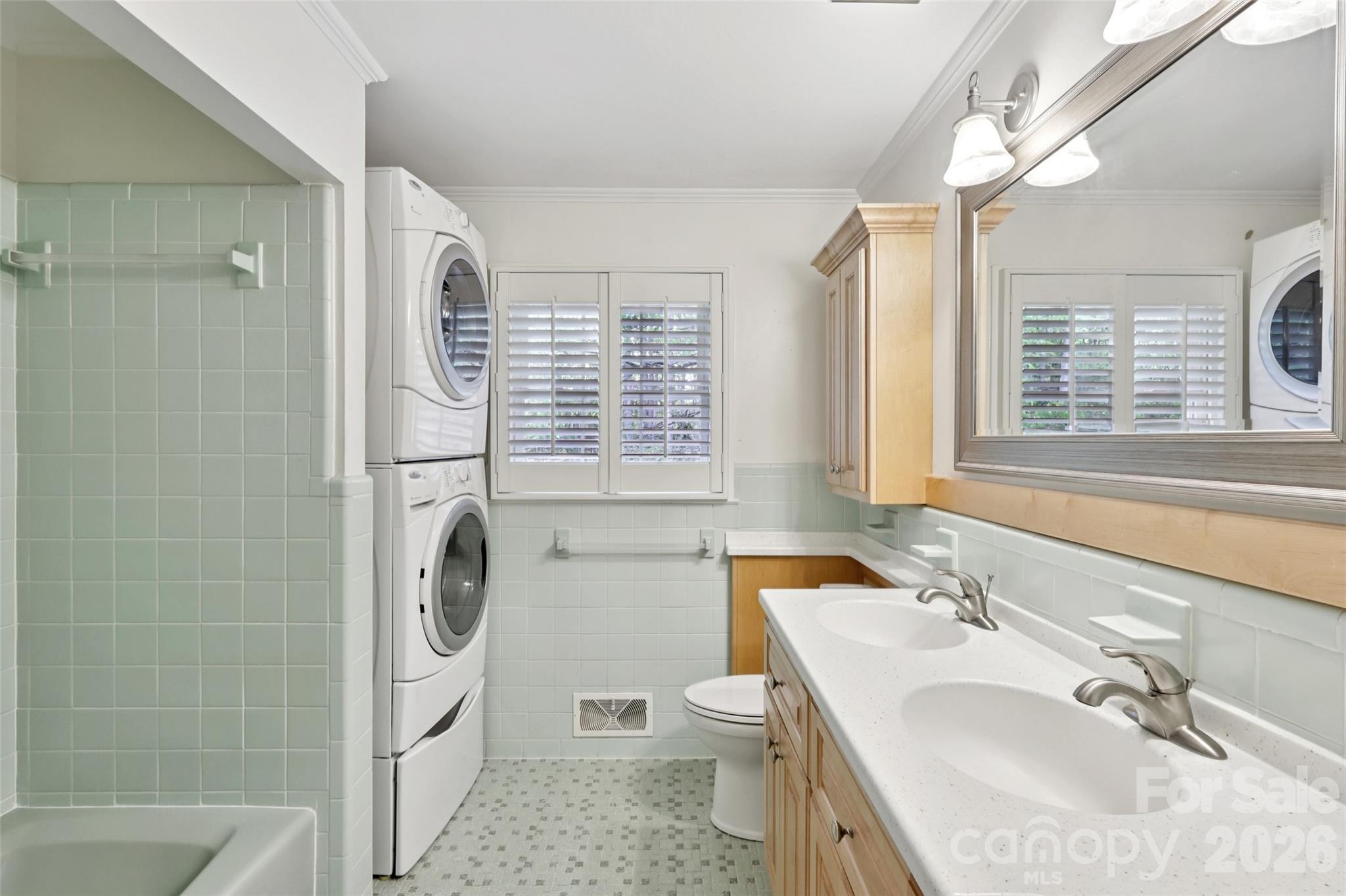 1002 Ridge Street — Albemarle