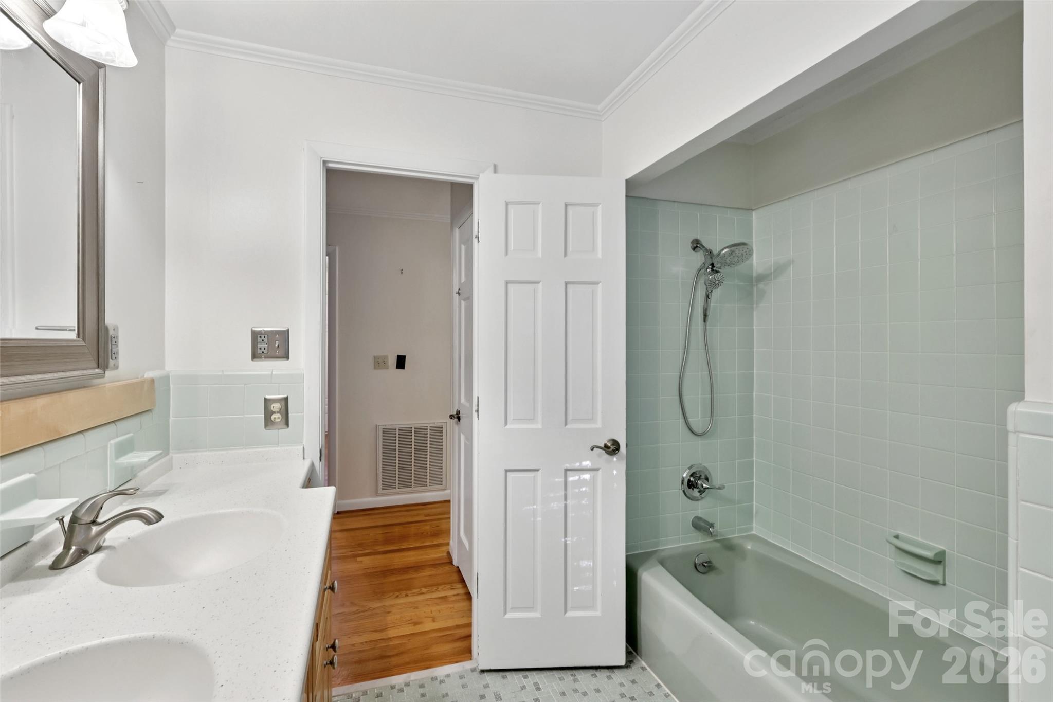 1002 Ridge Street — Albemarle
