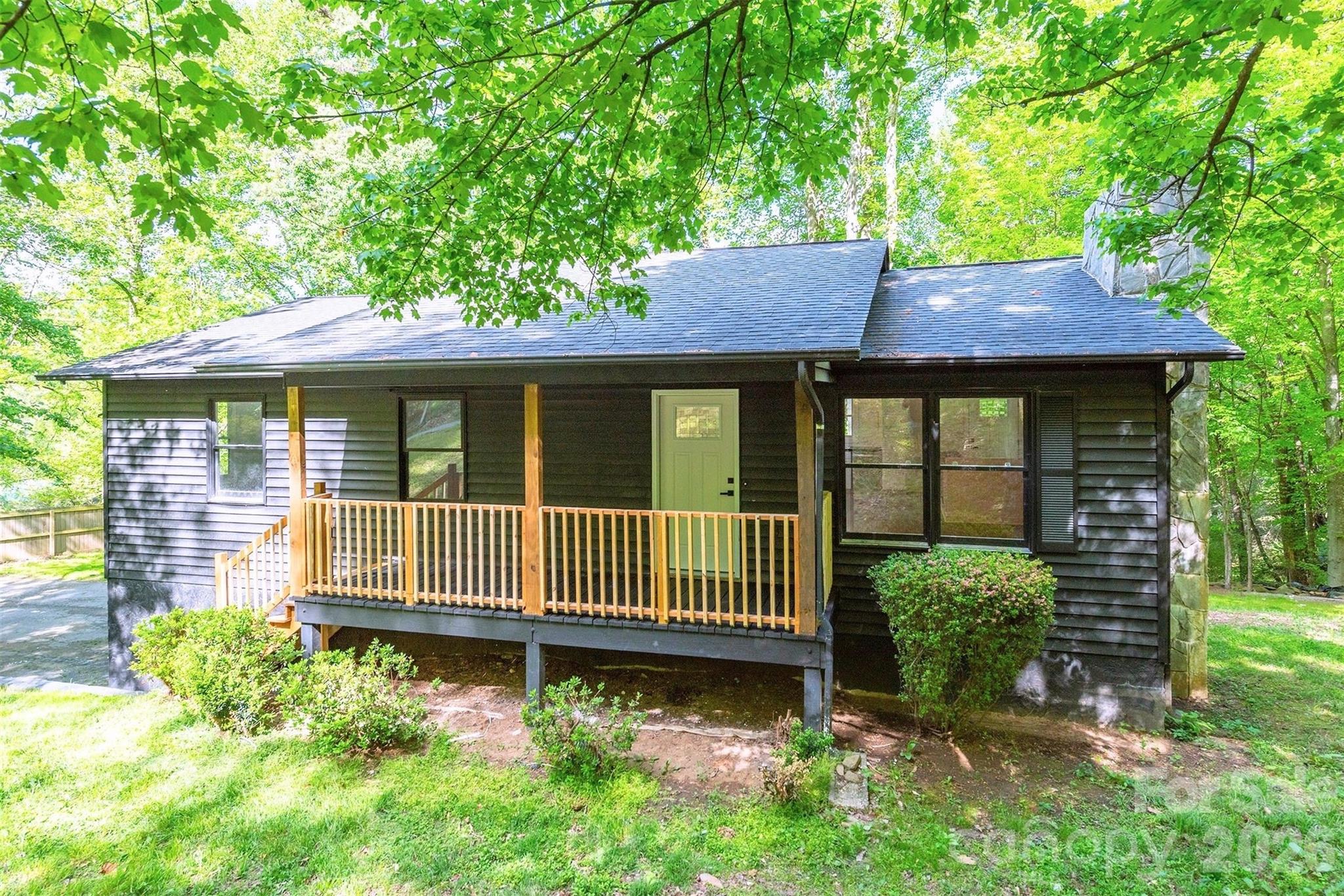 4 Smokey Mountain Drive — Swannanoa