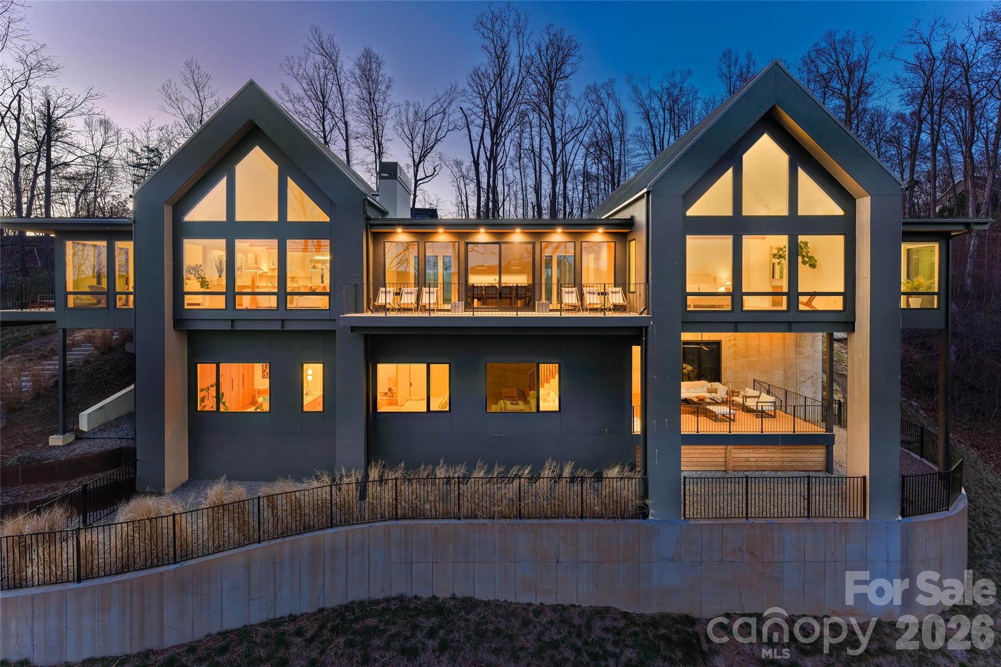 86 Rambling Ridge Road — Asheville