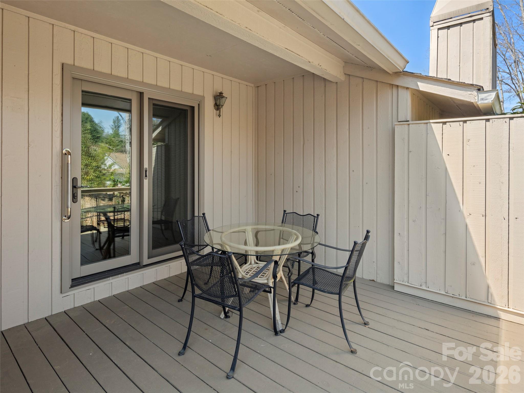 110 Clubwood Court — Asheville