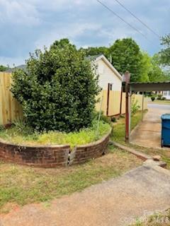 335 Harmon Street — Forest City