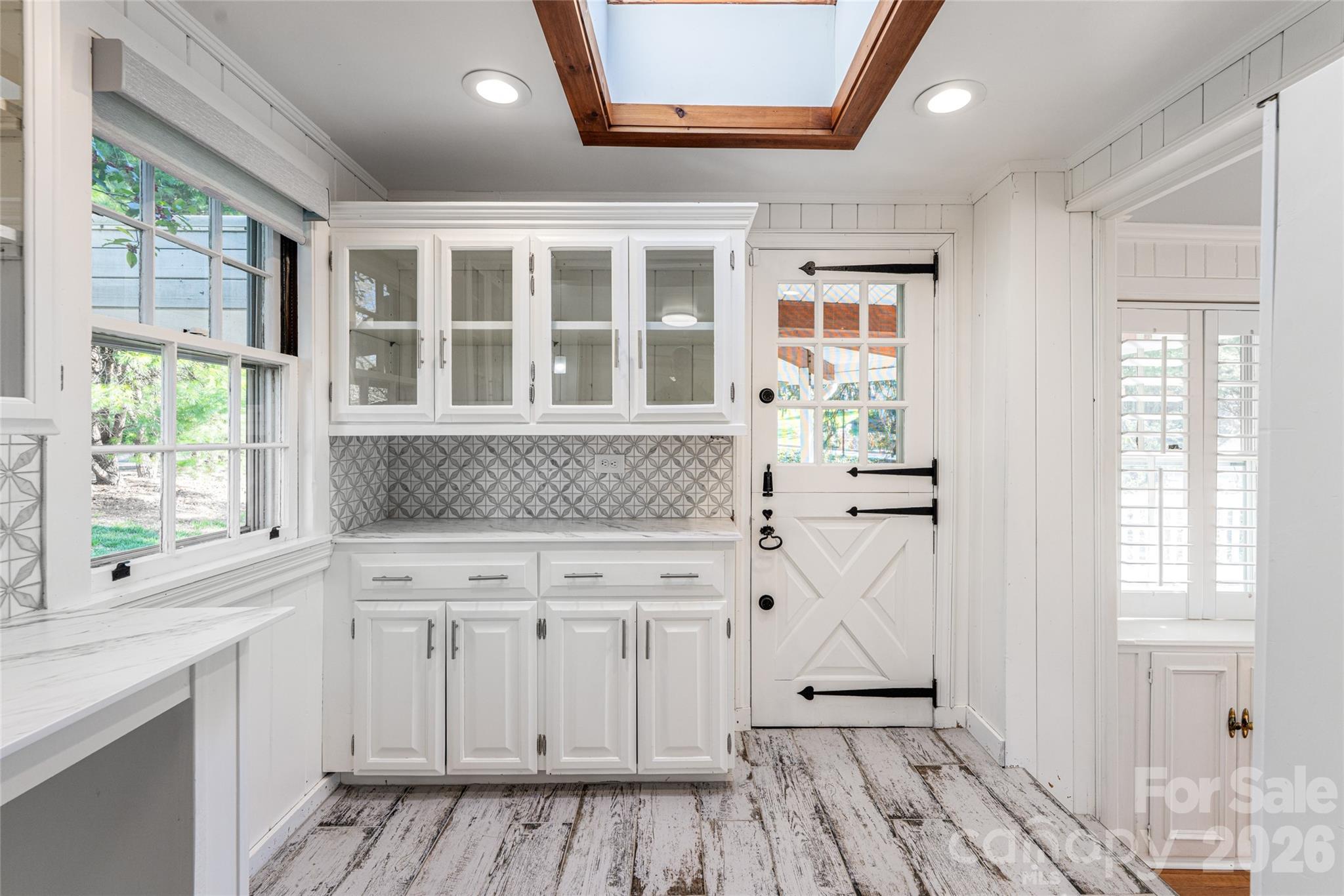 25 Blackwood Road — Asheville