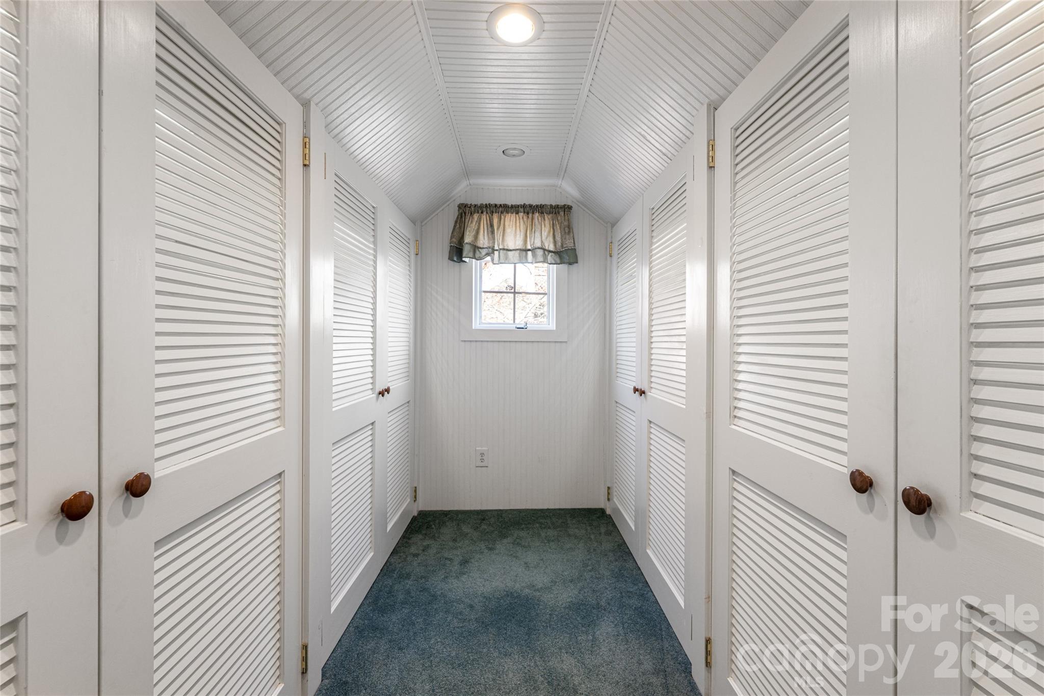 25 Blackwood Road — Asheville
