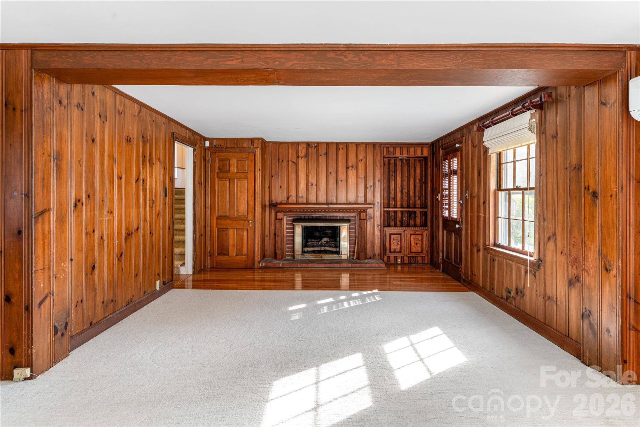 25 Blackwood Road — Asheville