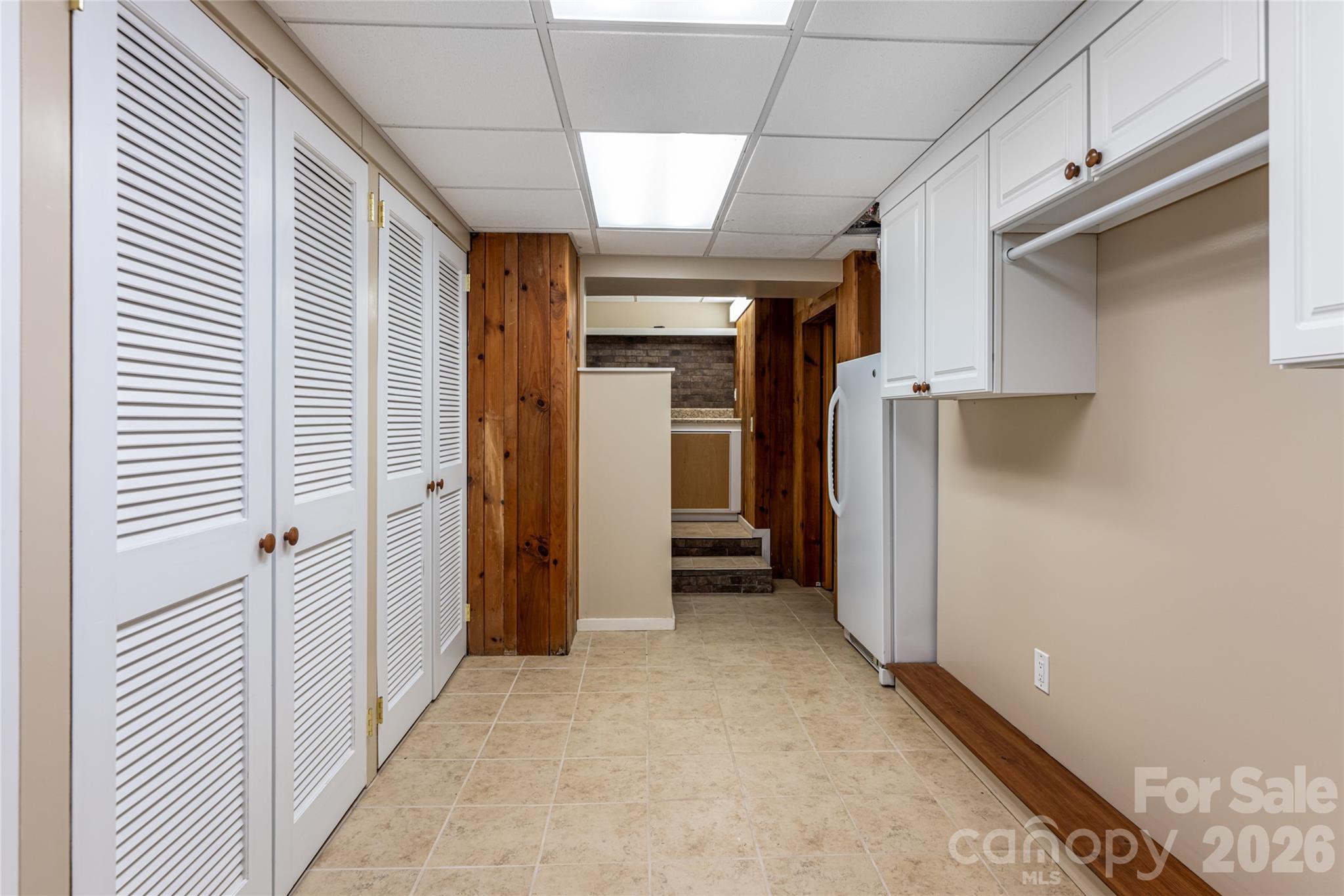 25 Blackwood Road — Asheville