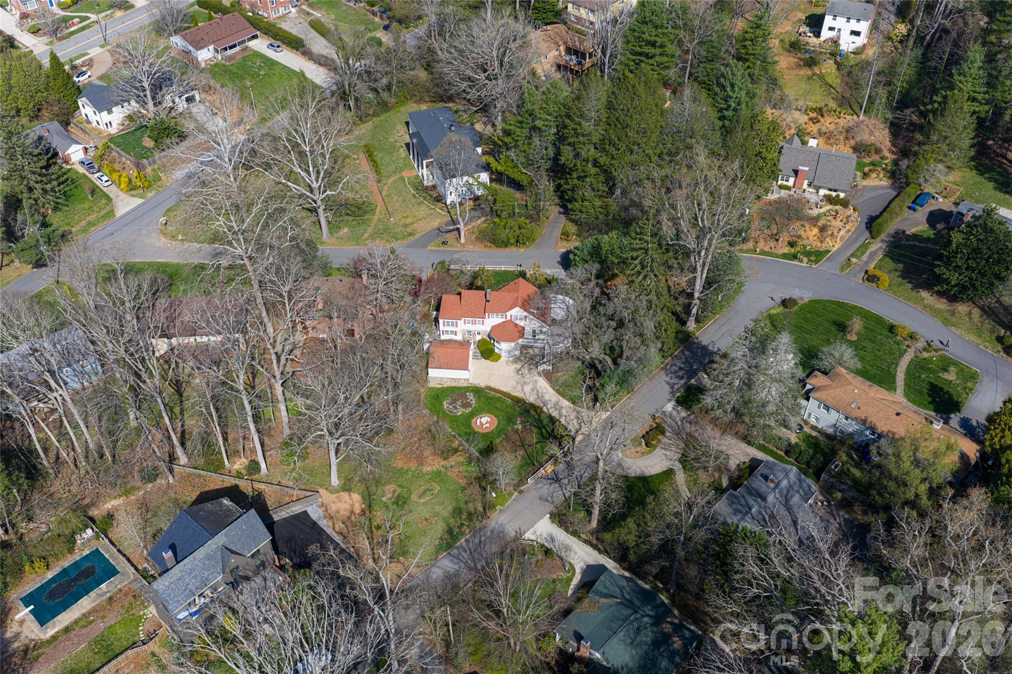 25 Blackwood Road — Asheville