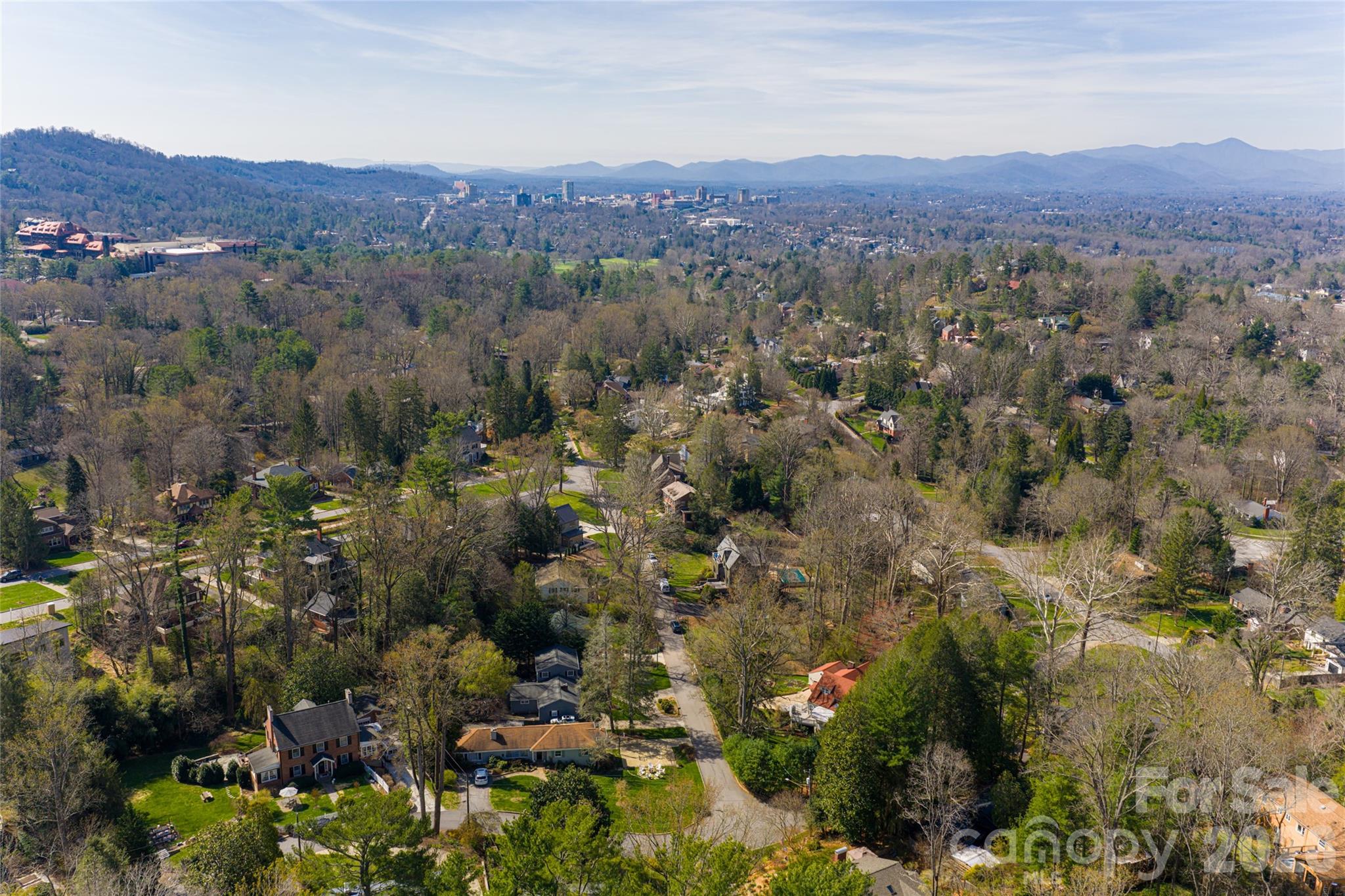 25 Blackwood Road — Asheville