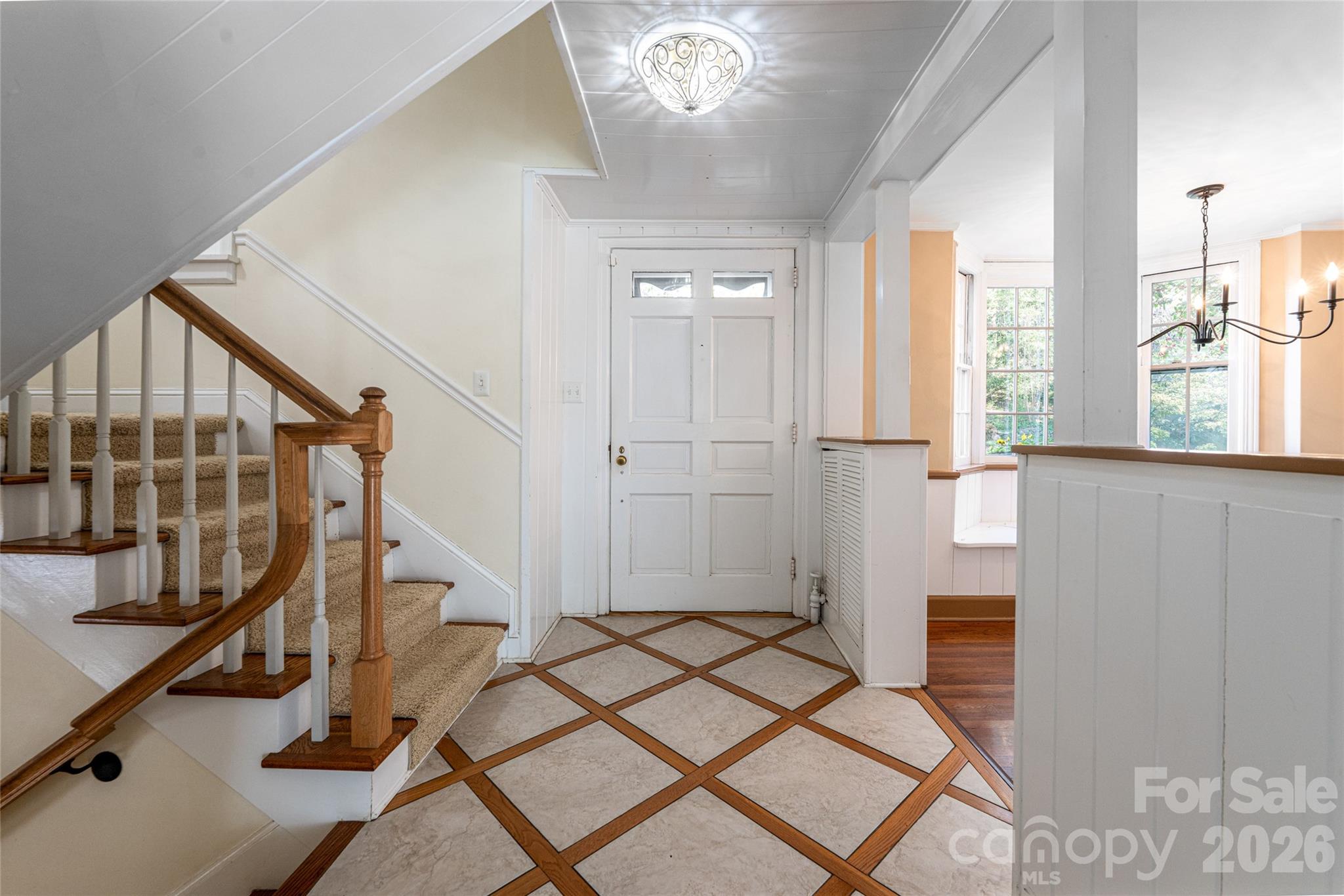 25 Blackwood Road — Asheville