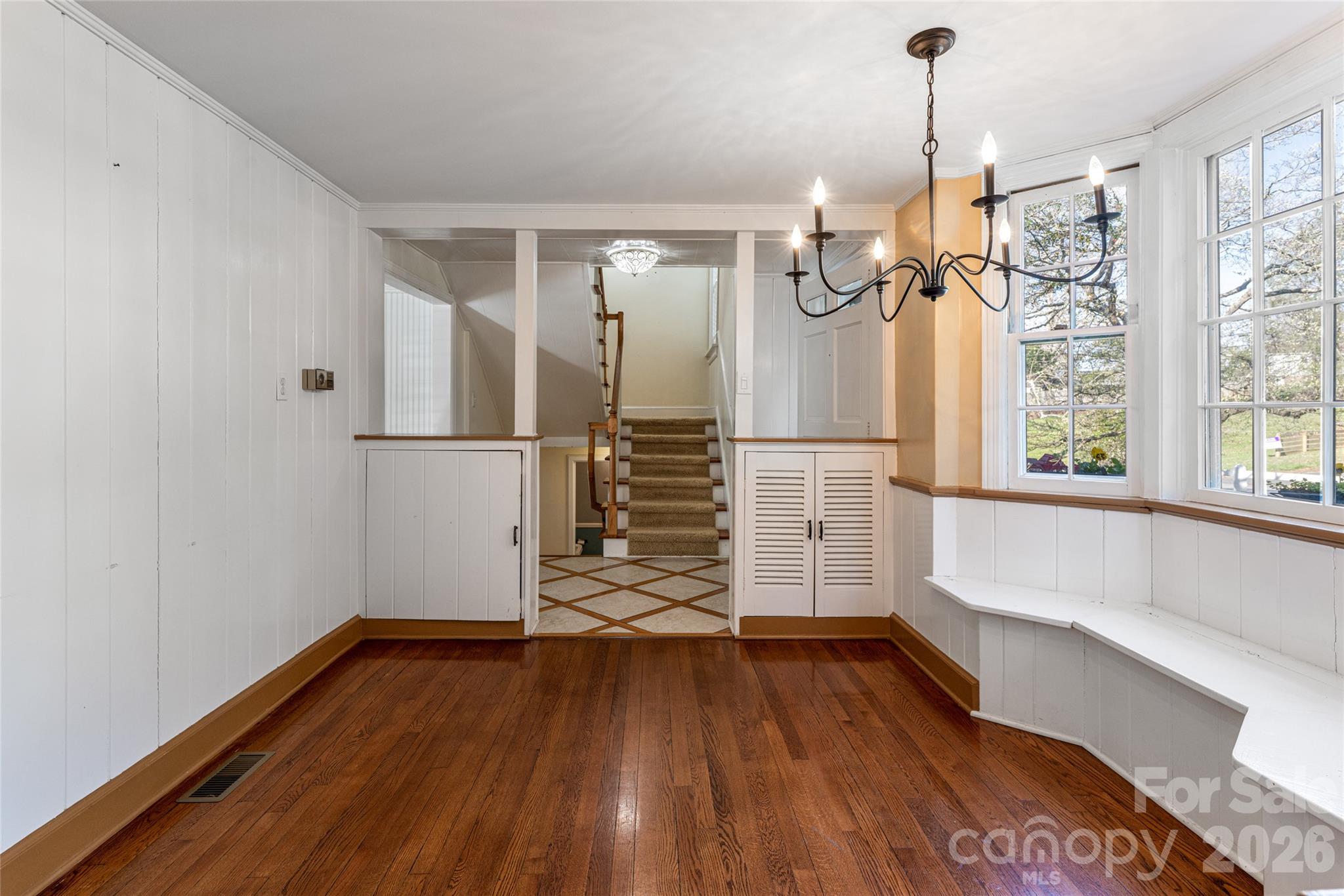 25 Blackwood Road — Asheville