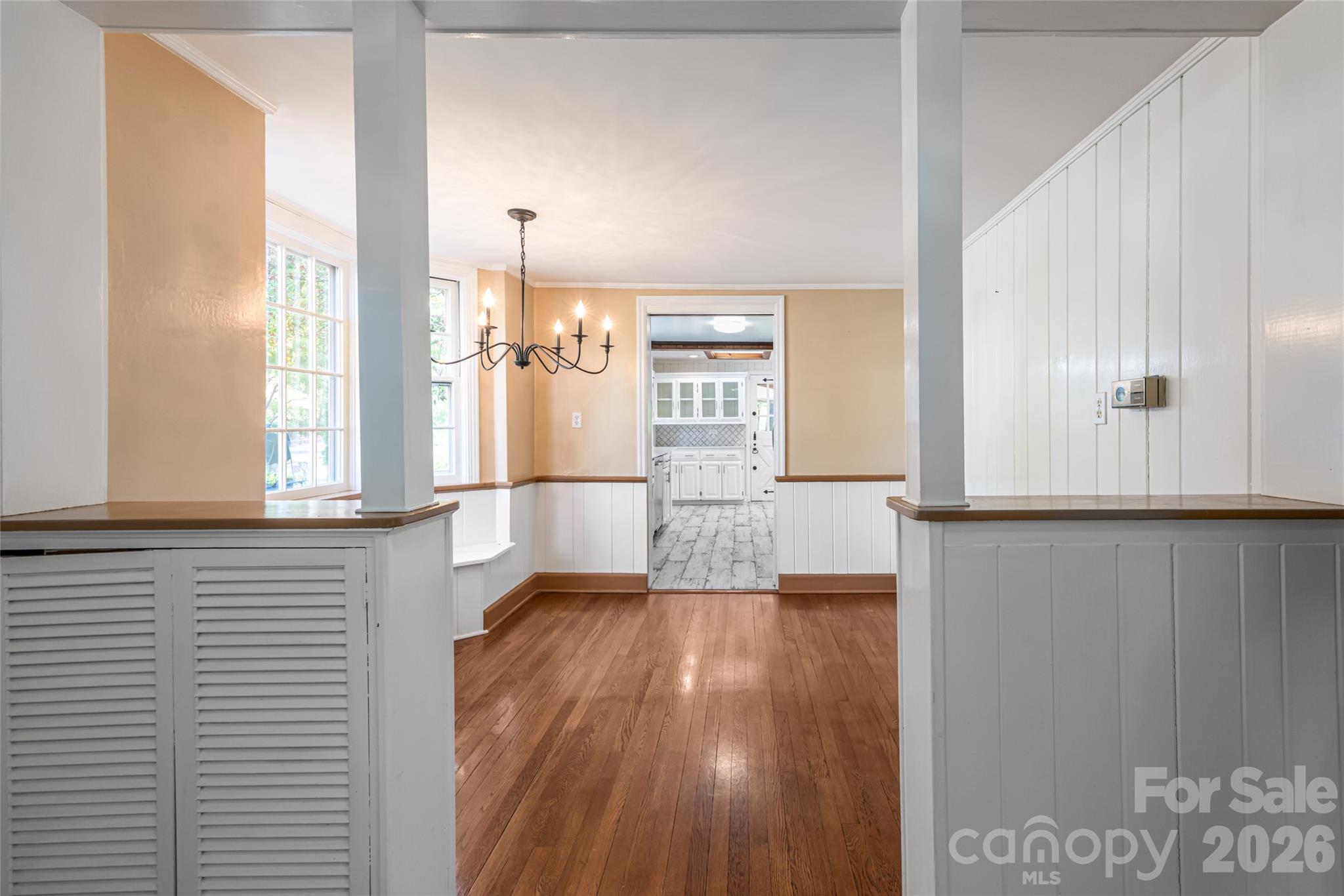 25 Blackwood Road — Asheville