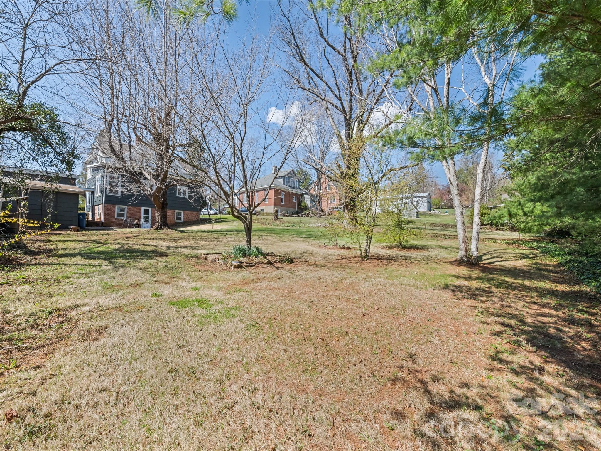 151 Hampton Heights — Canton