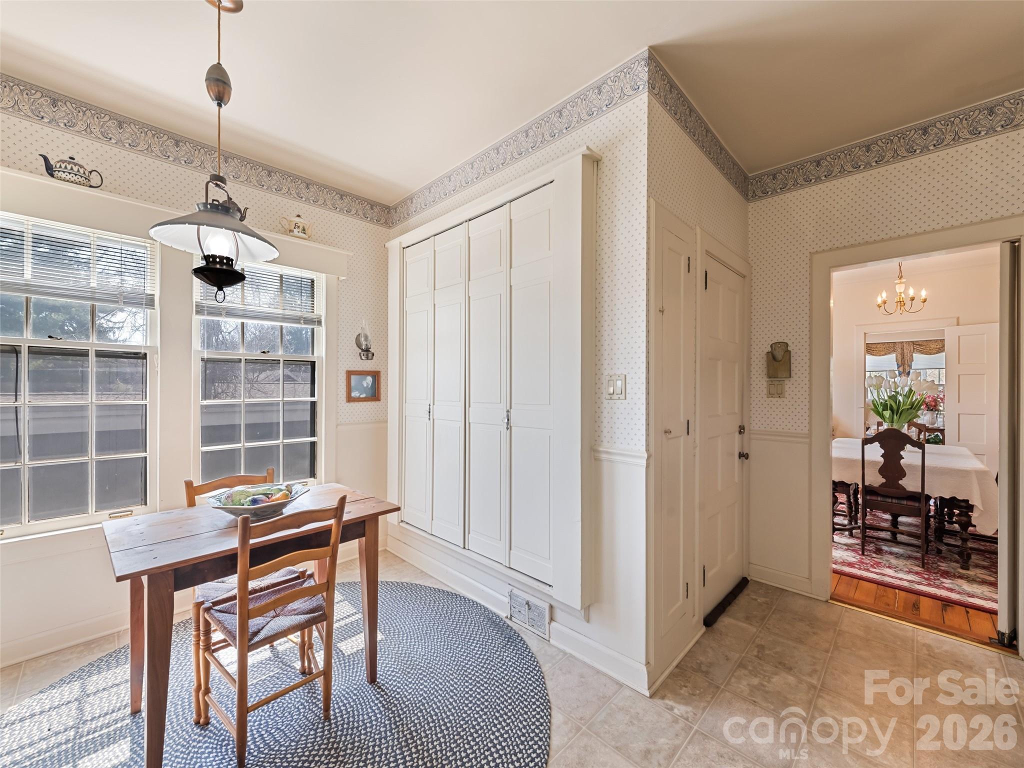 151 Hampton Heights — Canton