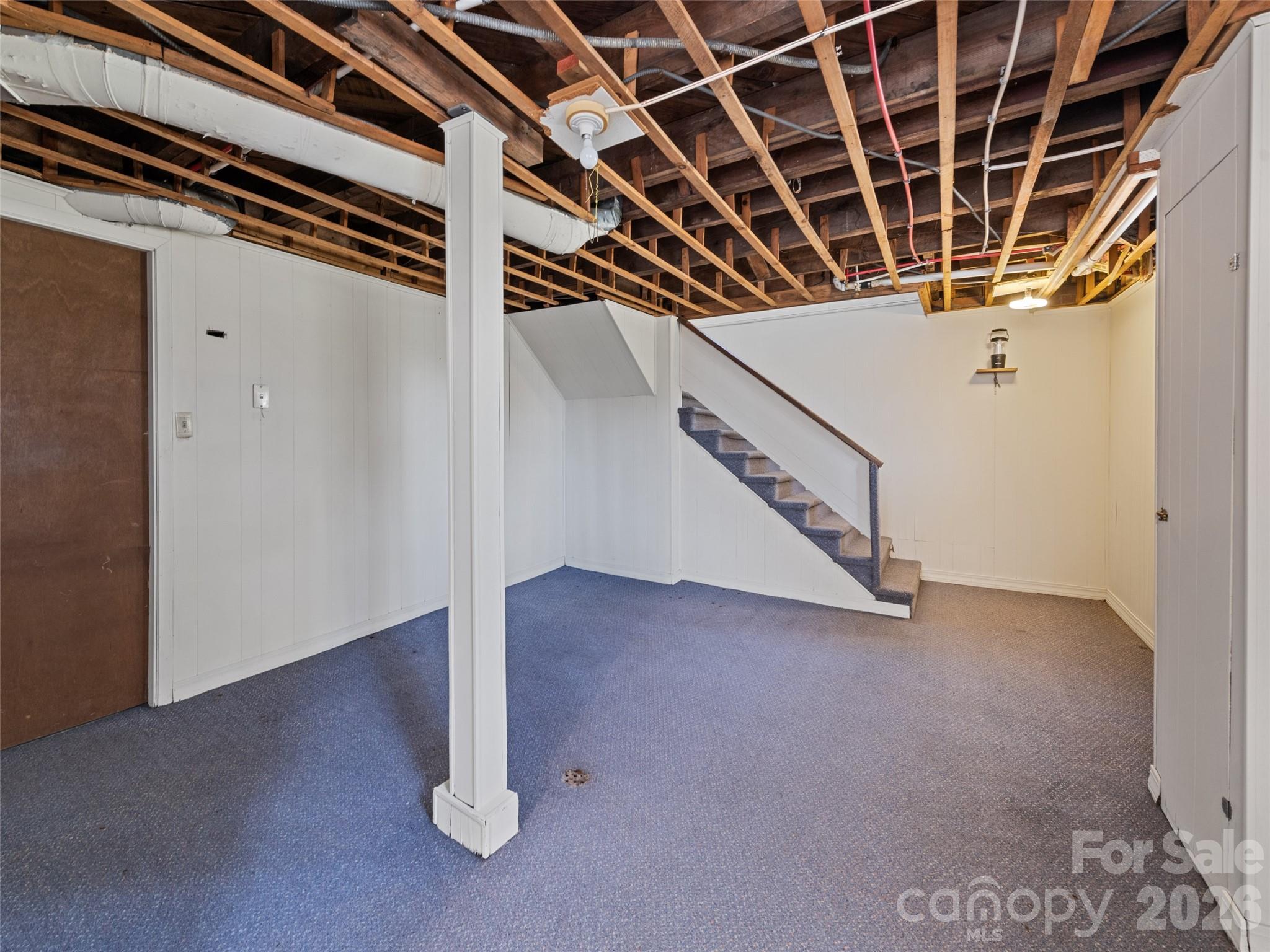 151 Hampton Heights — Canton