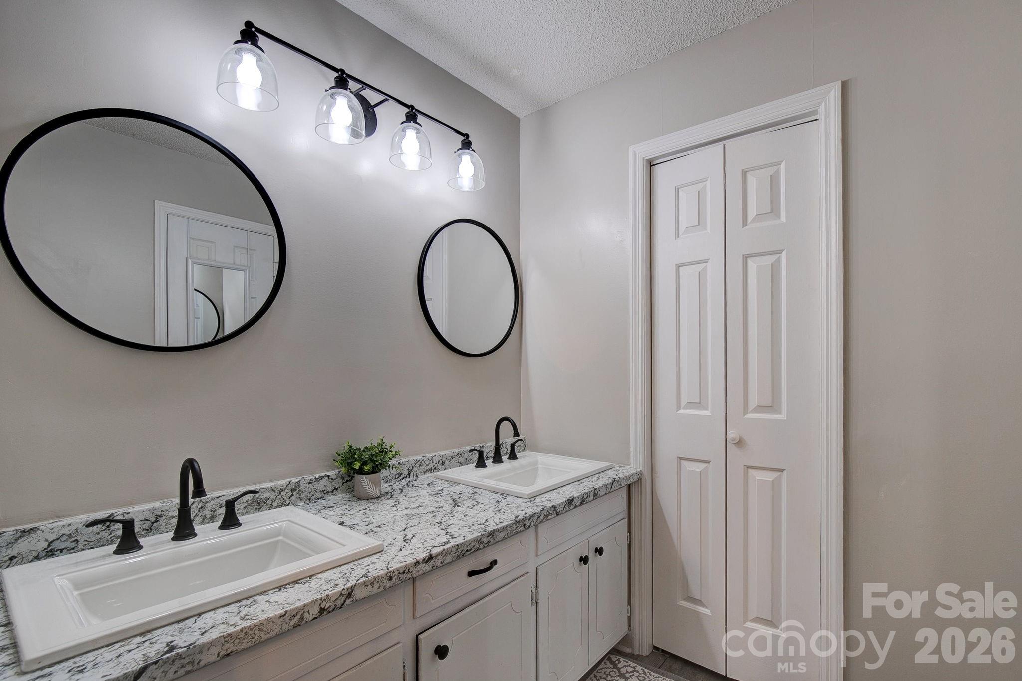 4226 Red Maple Road — Kershaw