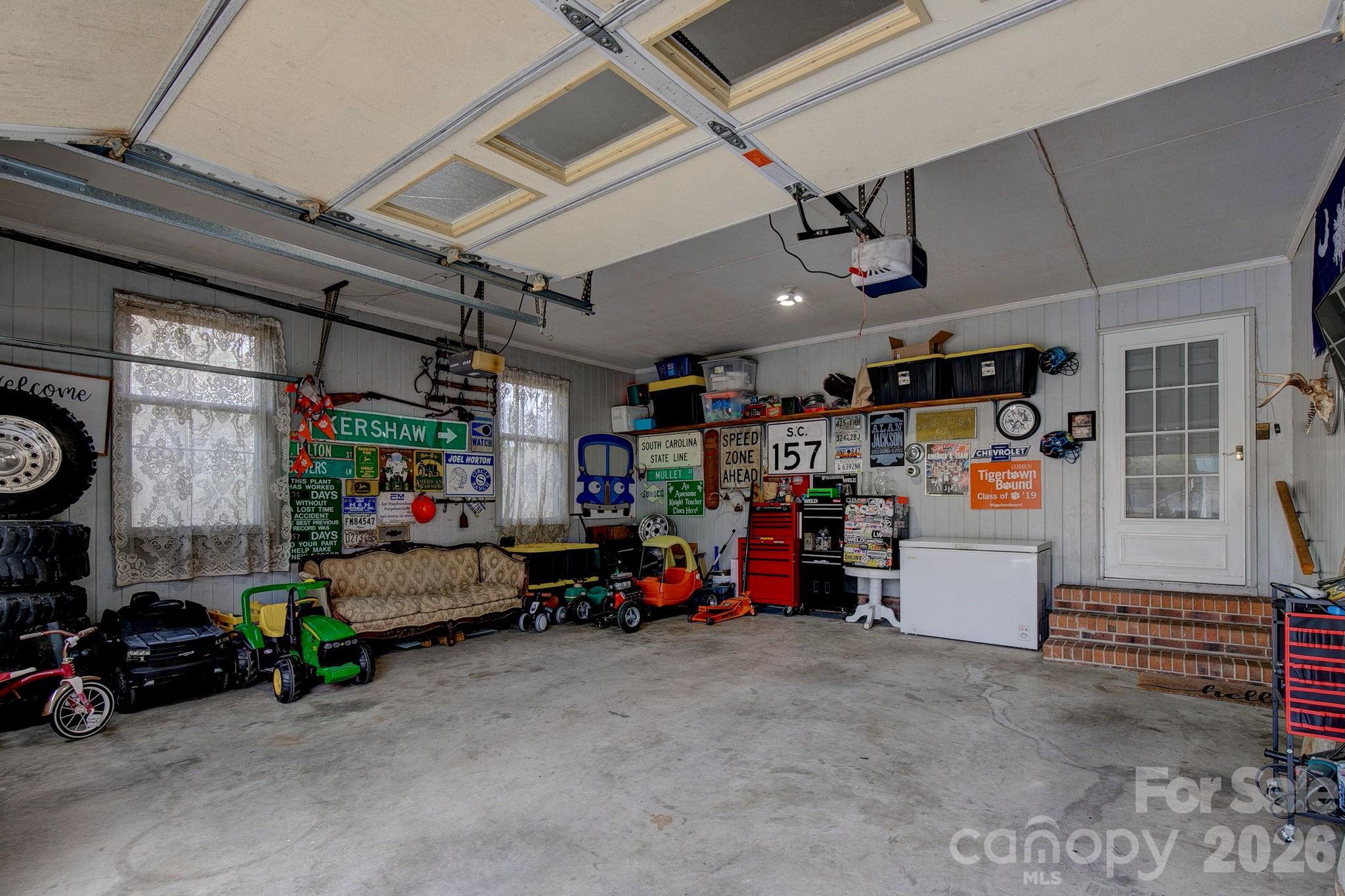 4226 Red Maple Road — Kershaw